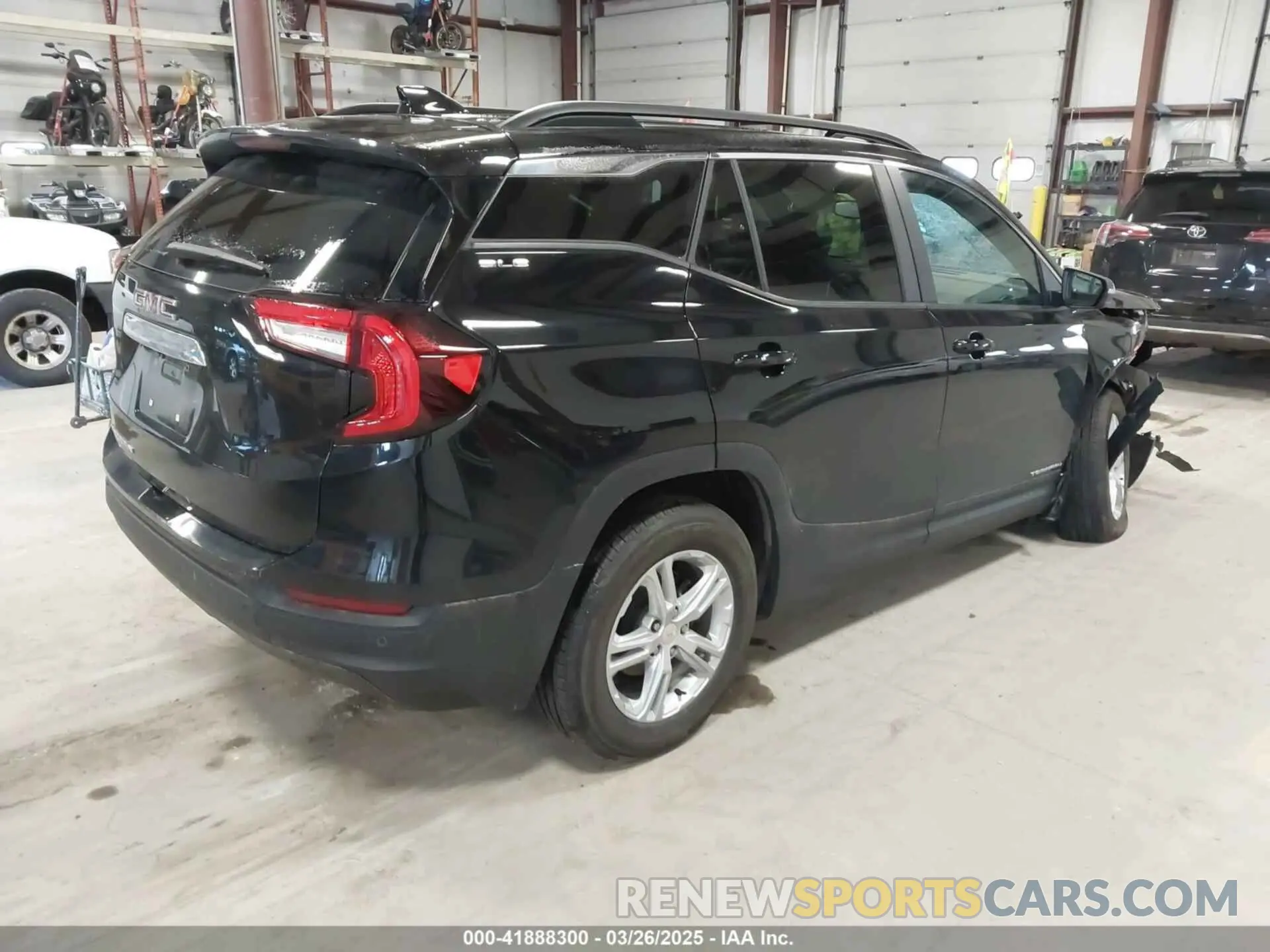 4 Photograph of a damaged car 3GKALMEG8PL199132 GMC TERRAIN 2023