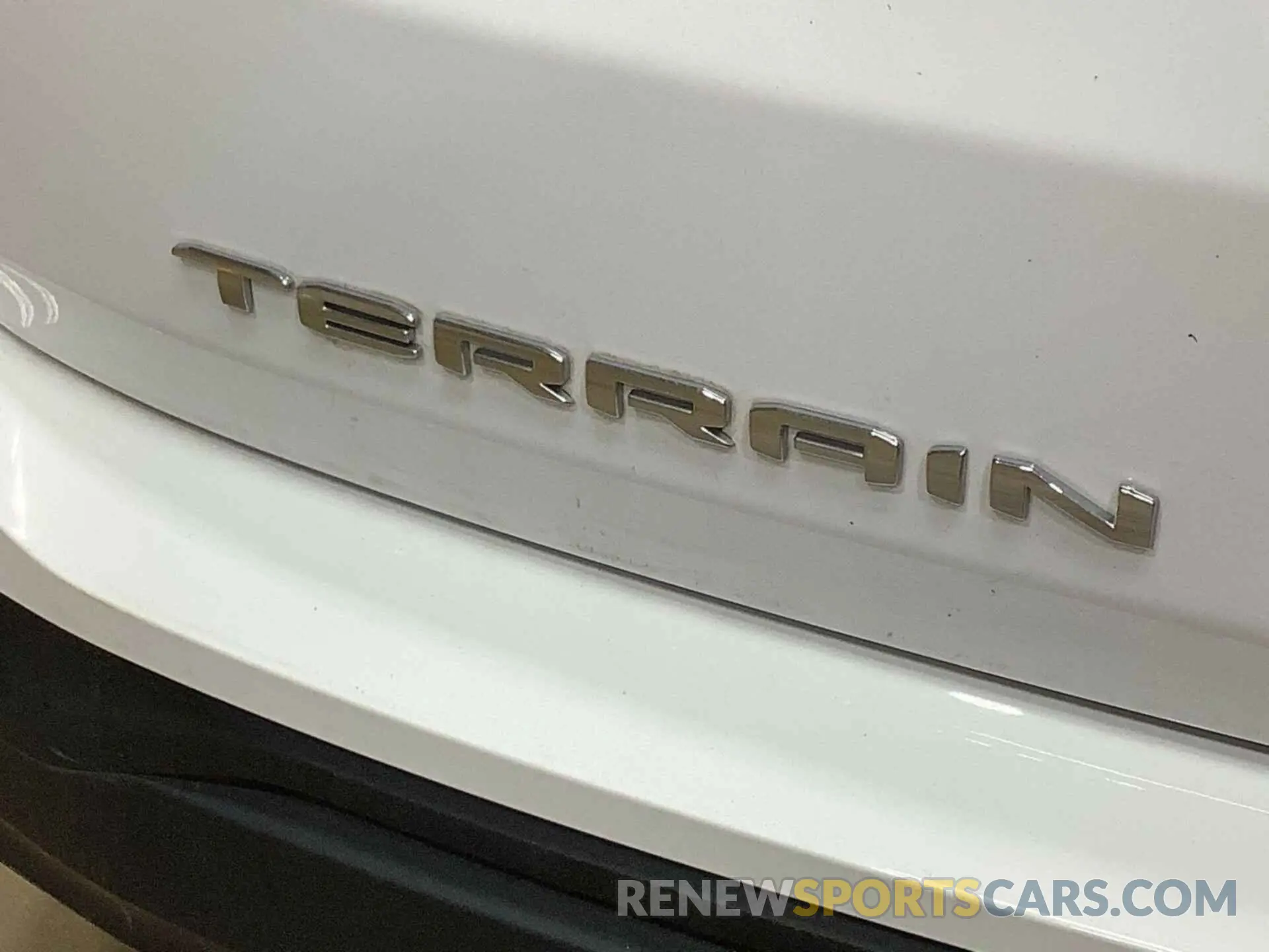 13 Photograph of a damaged car 3GKALMEG9PL180945 GMC TERRAIN 2023