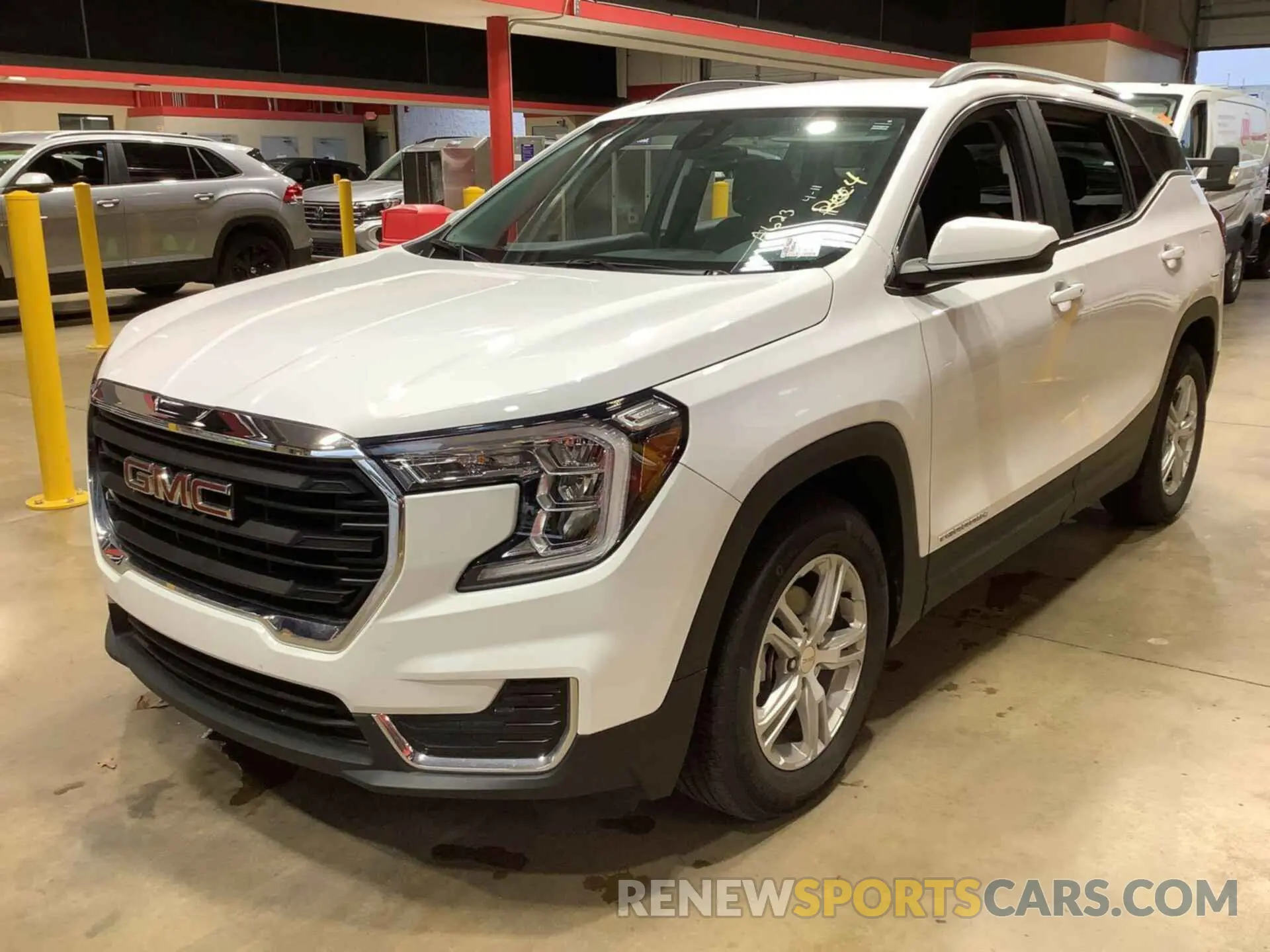 22 Photograph of a damaged car 3GKALMEG9PL180945 GMC TERRAIN 2023