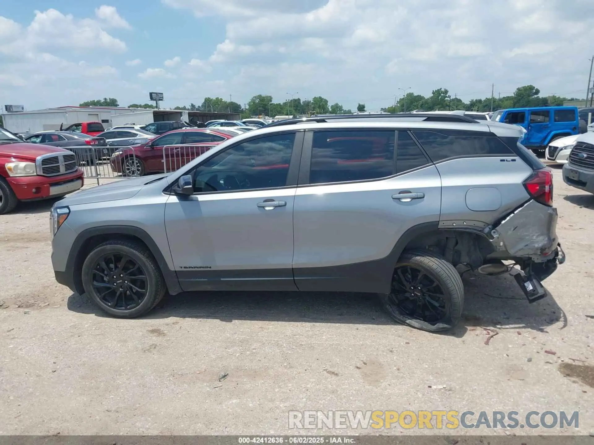 14 Photograph of a damaged car 3GKALMEG9PL247978 GMC TERRAIN 2023