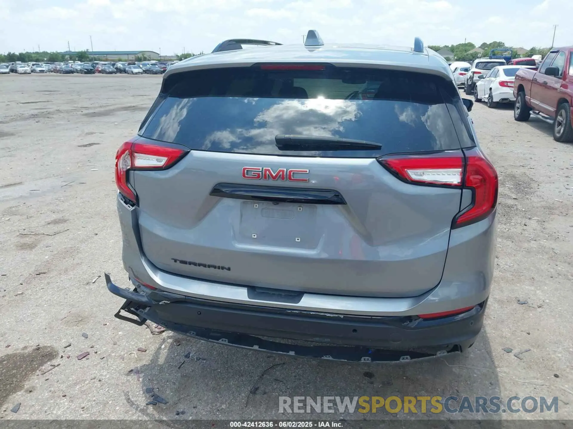 16 Photograph of a damaged car 3GKALMEG9PL247978 GMC TERRAIN 2023