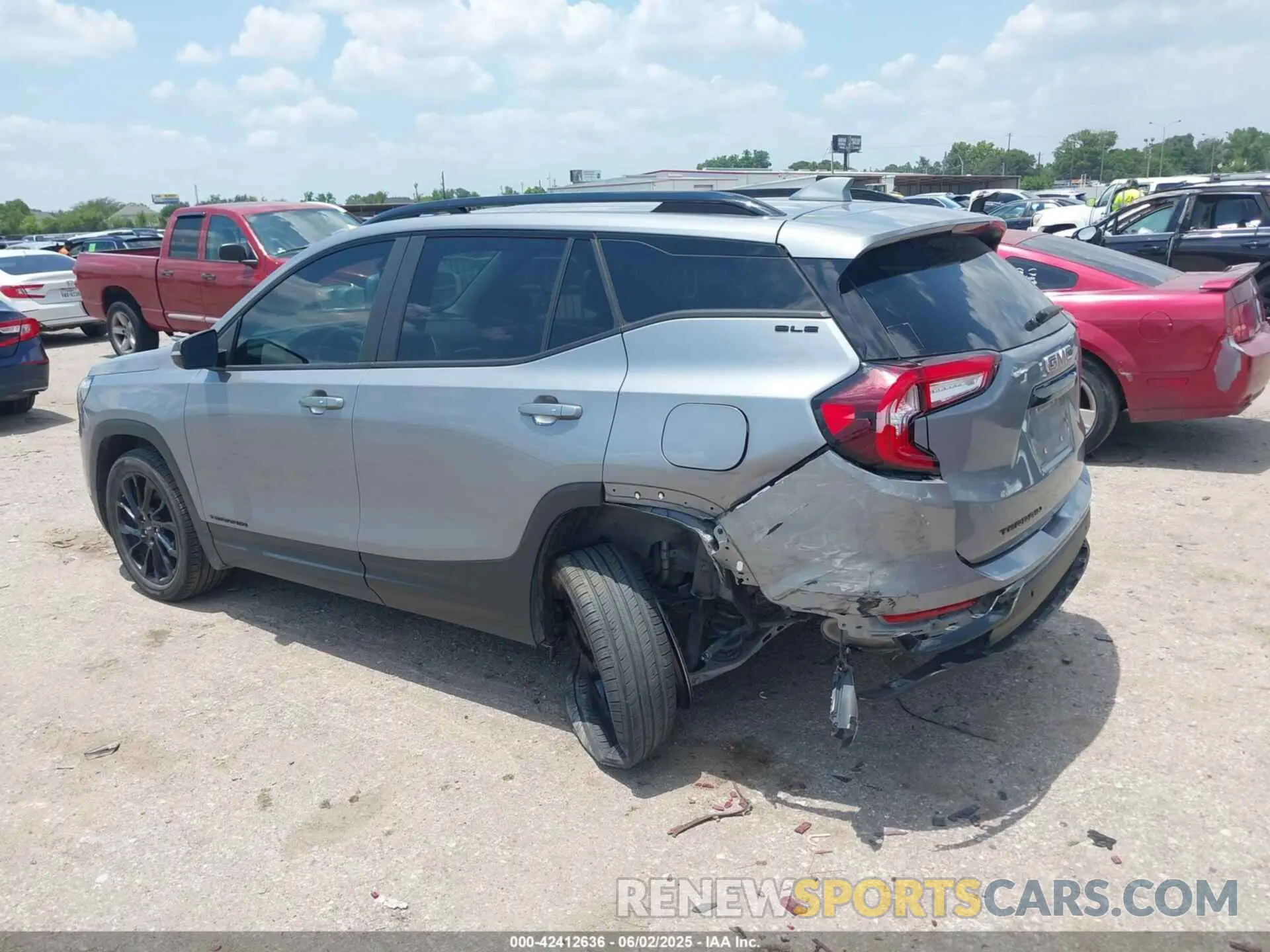 3 Photograph of a damaged car 3GKALMEG9PL247978 GMC TERRAIN 2023