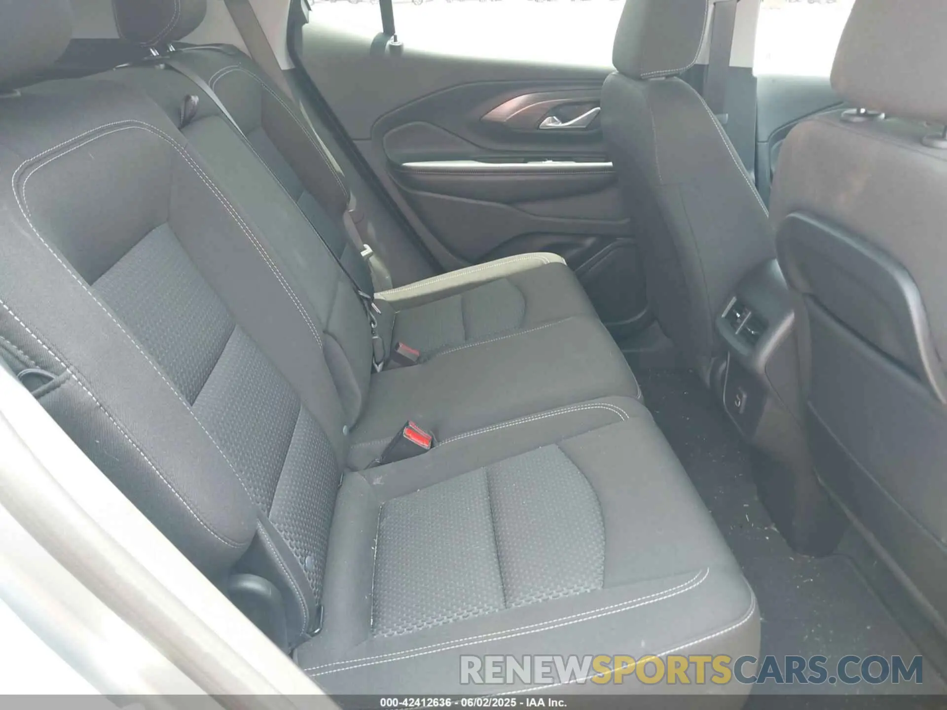 8 Photograph of a damaged car 3GKALMEG9PL247978 GMC TERRAIN 2023