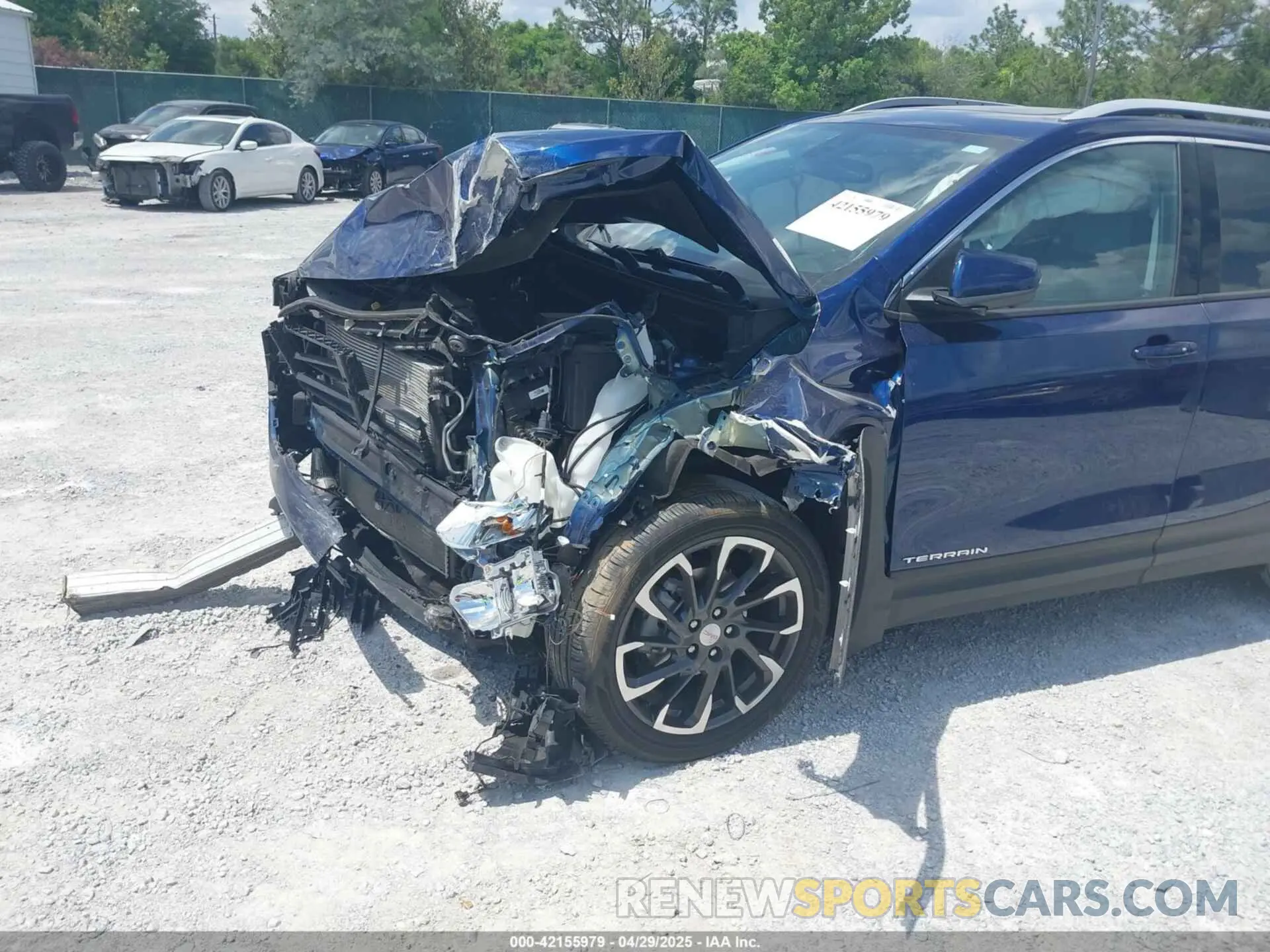 6 Photograph of a damaged car 3GKALPEG0PL167003 GMC TERRAIN 2023