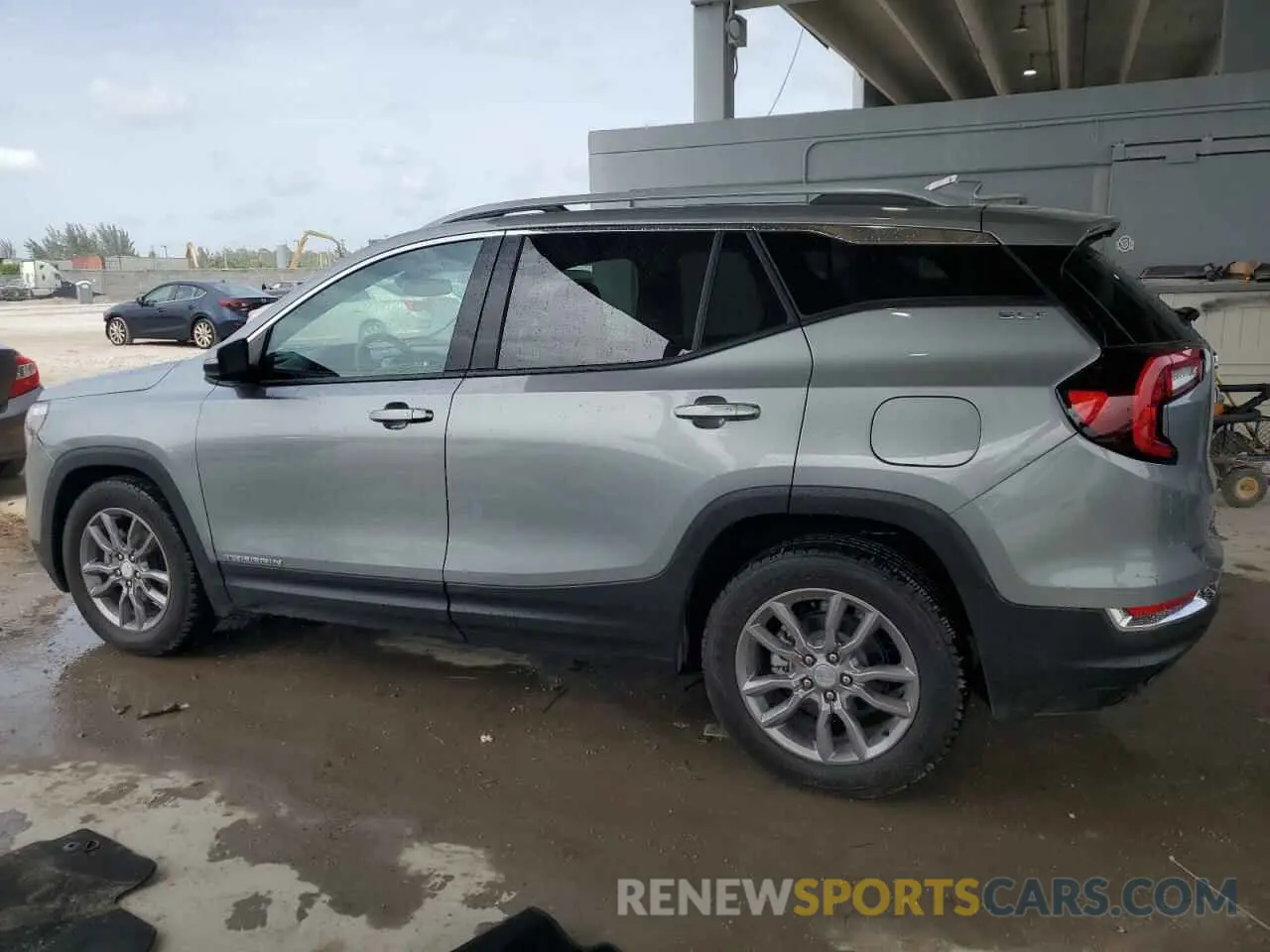 2 Photograph of a damaged car 3GKALPEG0PL190278 GMC TERRAIN 2023