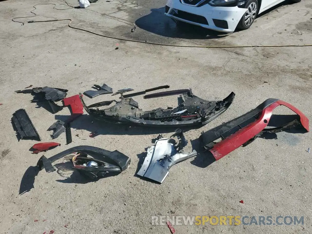 13 Photograph of a damaged car 3GKALPEG0PL273175 GMC TERRAIN 2023