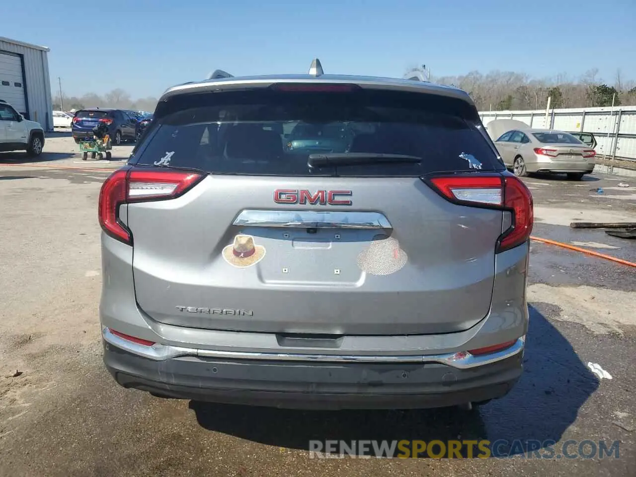 6 Photograph of a damaged car 3GKALPEG0PL273175 GMC TERRAIN 2023