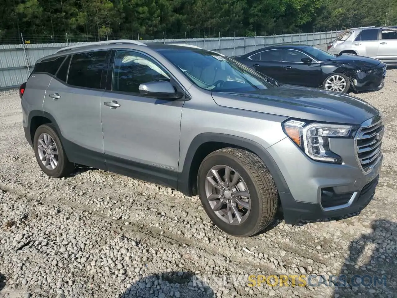 4 Photograph of a damaged car 3GKALPEG3PL153287 GMC TERRAIN 2023