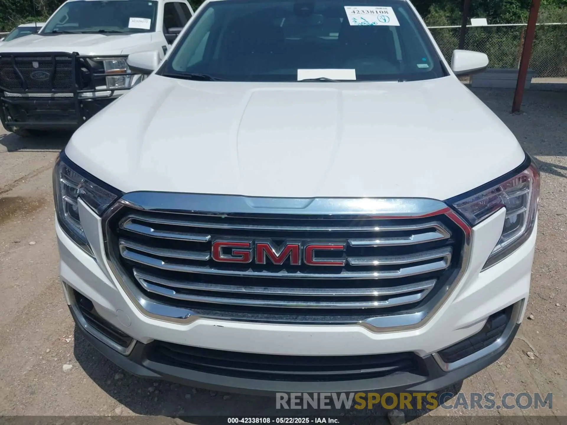 6 Photograph of a damaged car 3GKALPEG4PL194415 GMC TERRAIN 2023