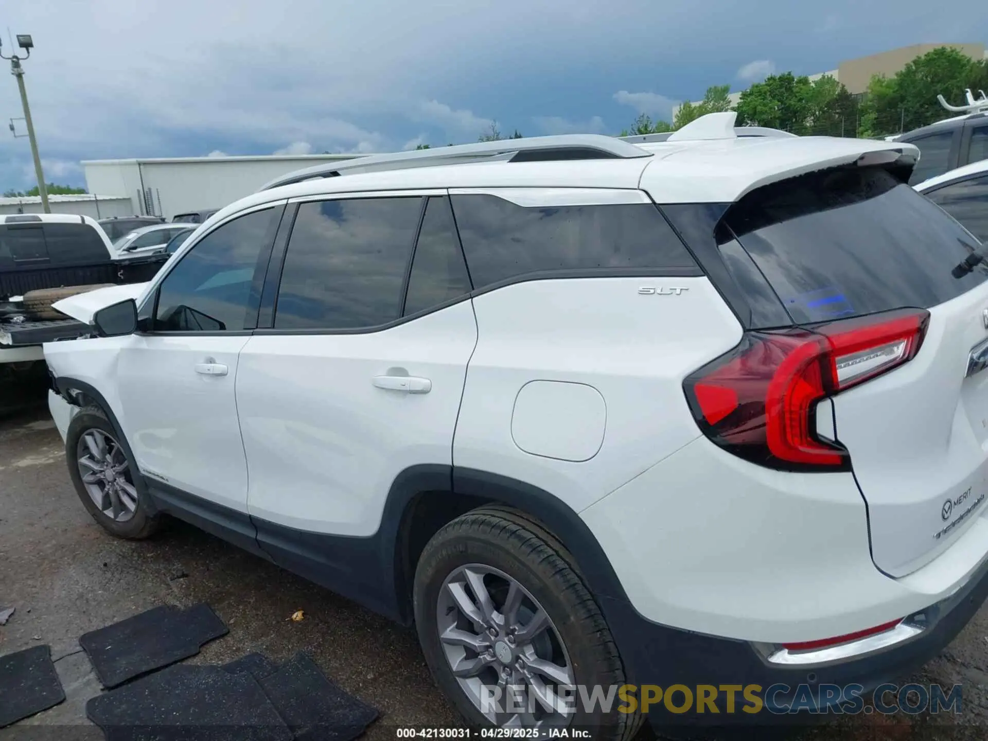 14 Photograph of a damaged car 3GKALPEG4PL266410 GMC TERRAIN 2023