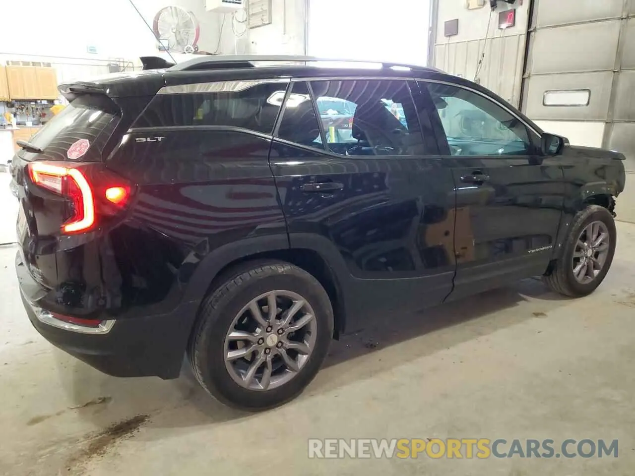 3 Photograph of a damaged car 3GKALPEG6PL153896 GMC TERRAIN 2023