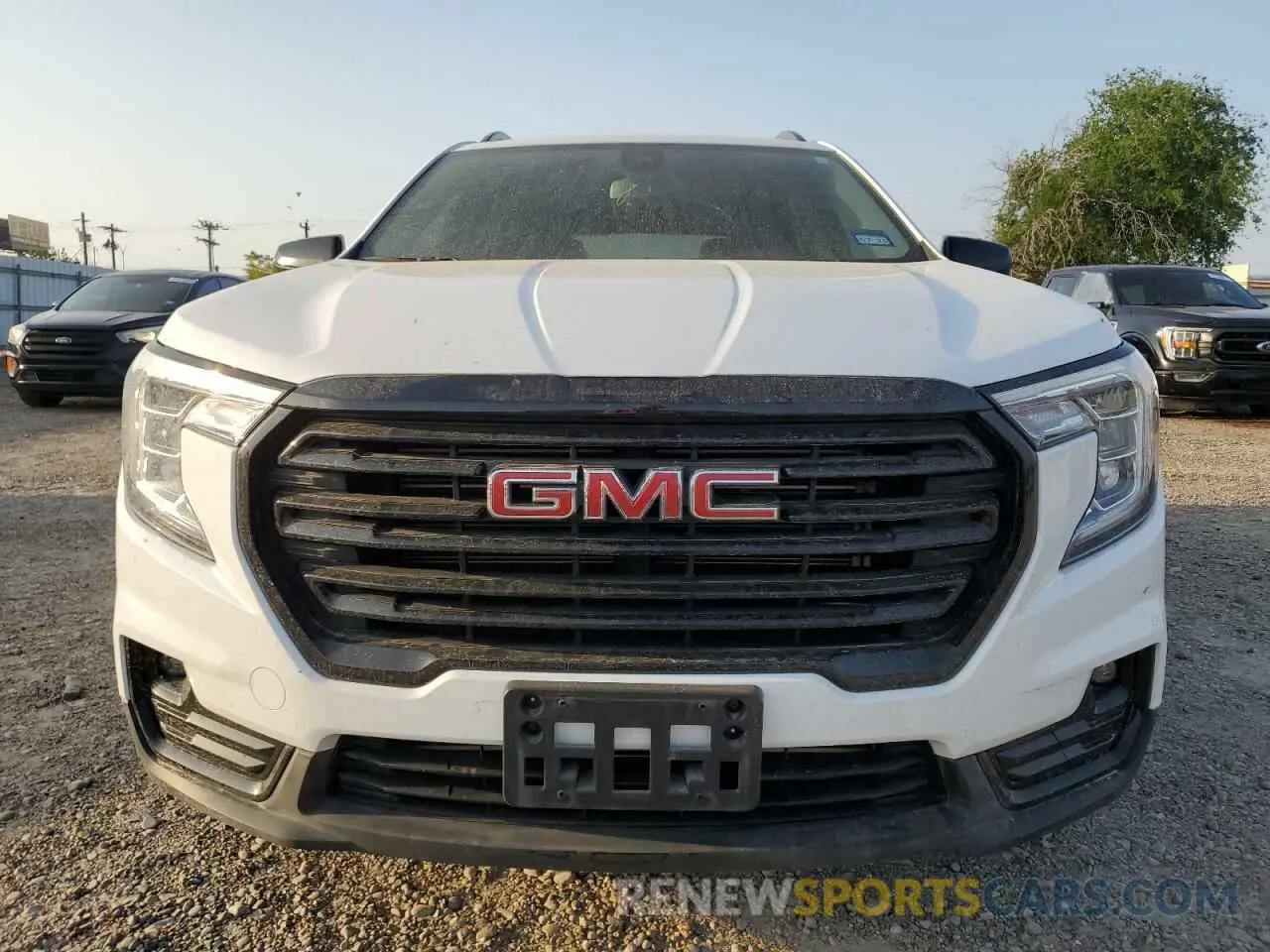 5 Photograph of a damaged car 3GKALPEG7PL241968 GMC TERRAIN 2023