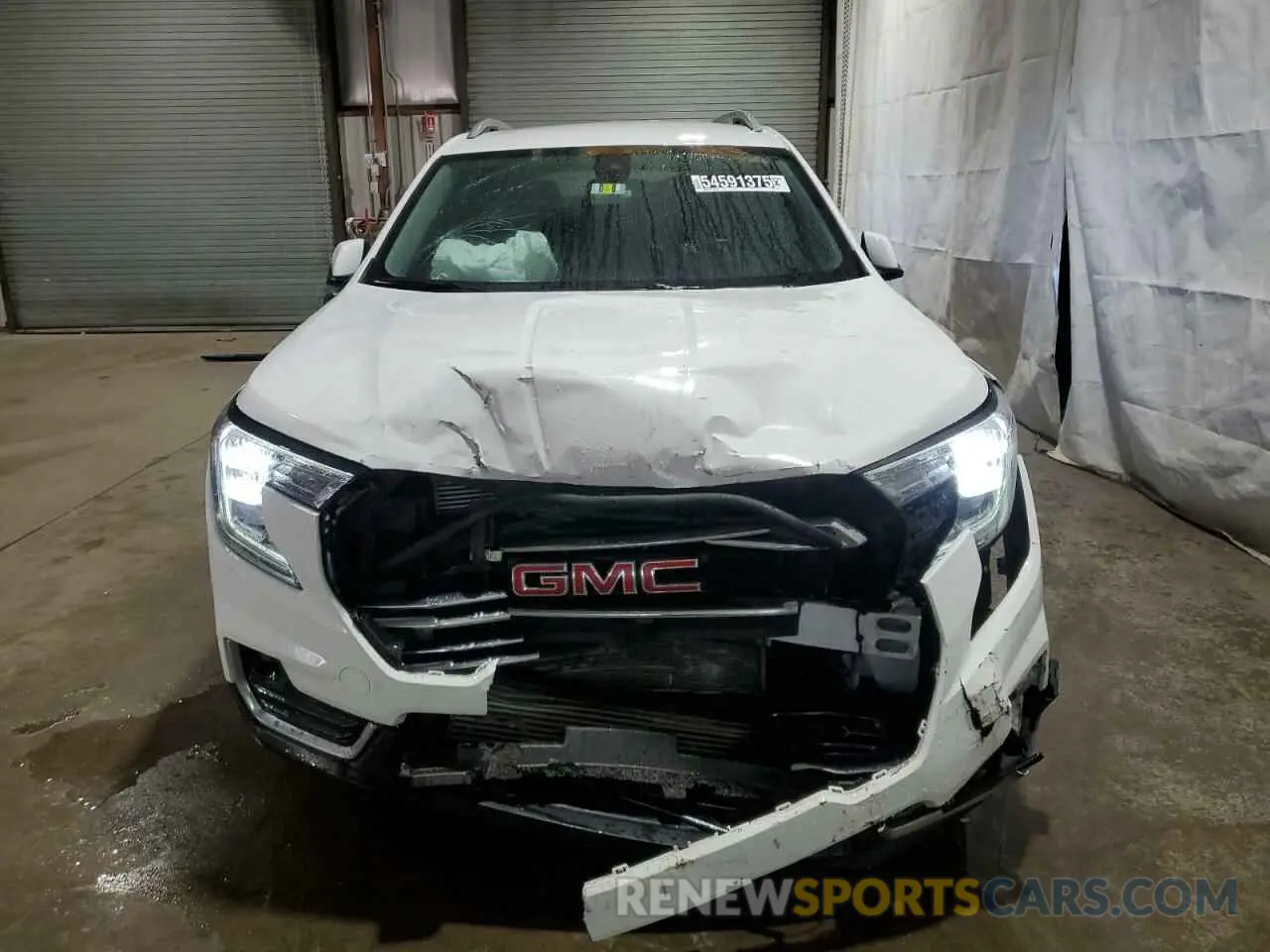 5 Photograph of a damaged car 3GKALPEG8PL171459 GMC TERRAIN 2023