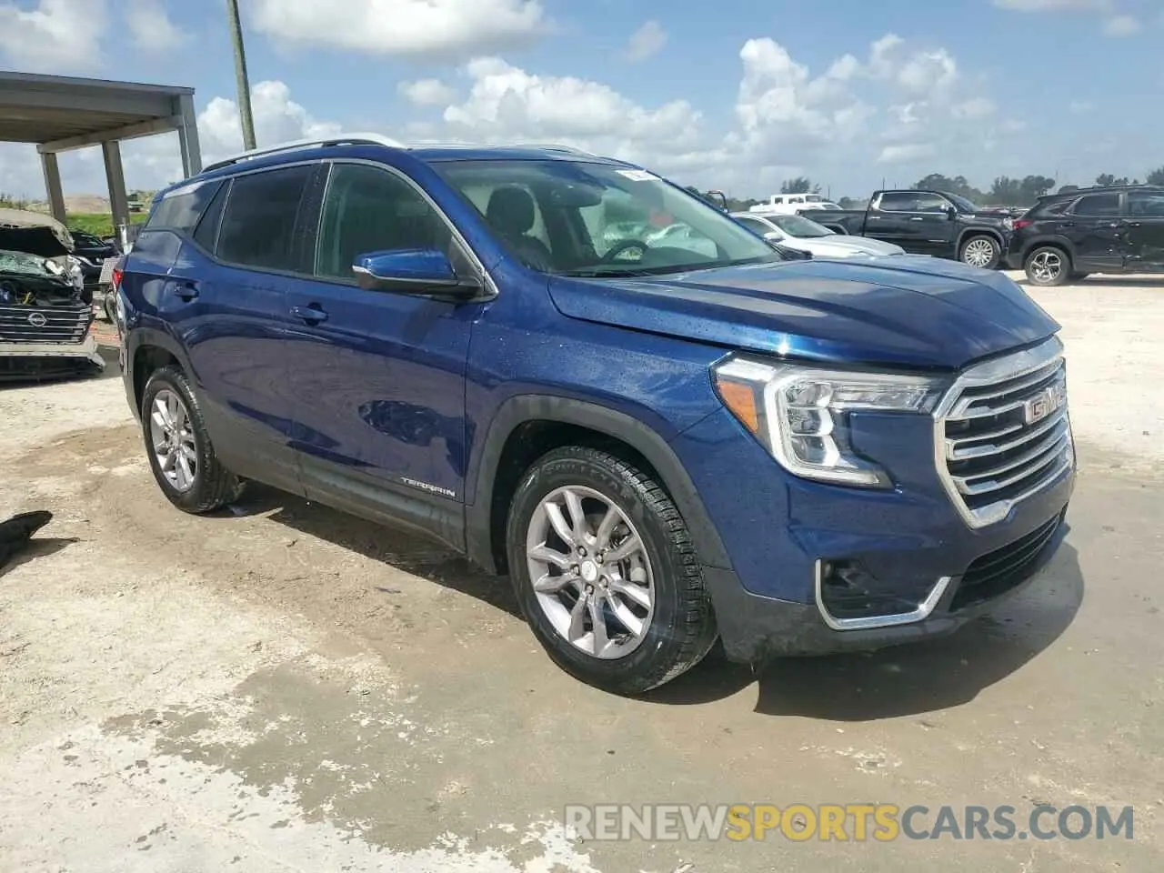 4 Photograph of a damaged car 3GKALPEG9PL118866 GMC TERRAIN 2023