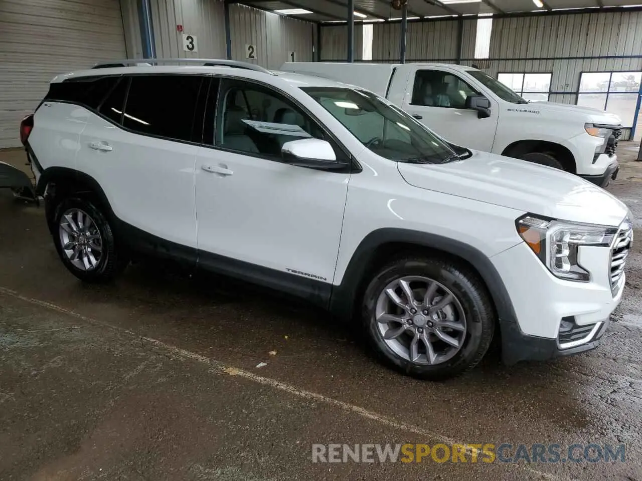 4 Photograph of a damaged car 3GKALPEG9PL165850 GMC TERRAIN 2023