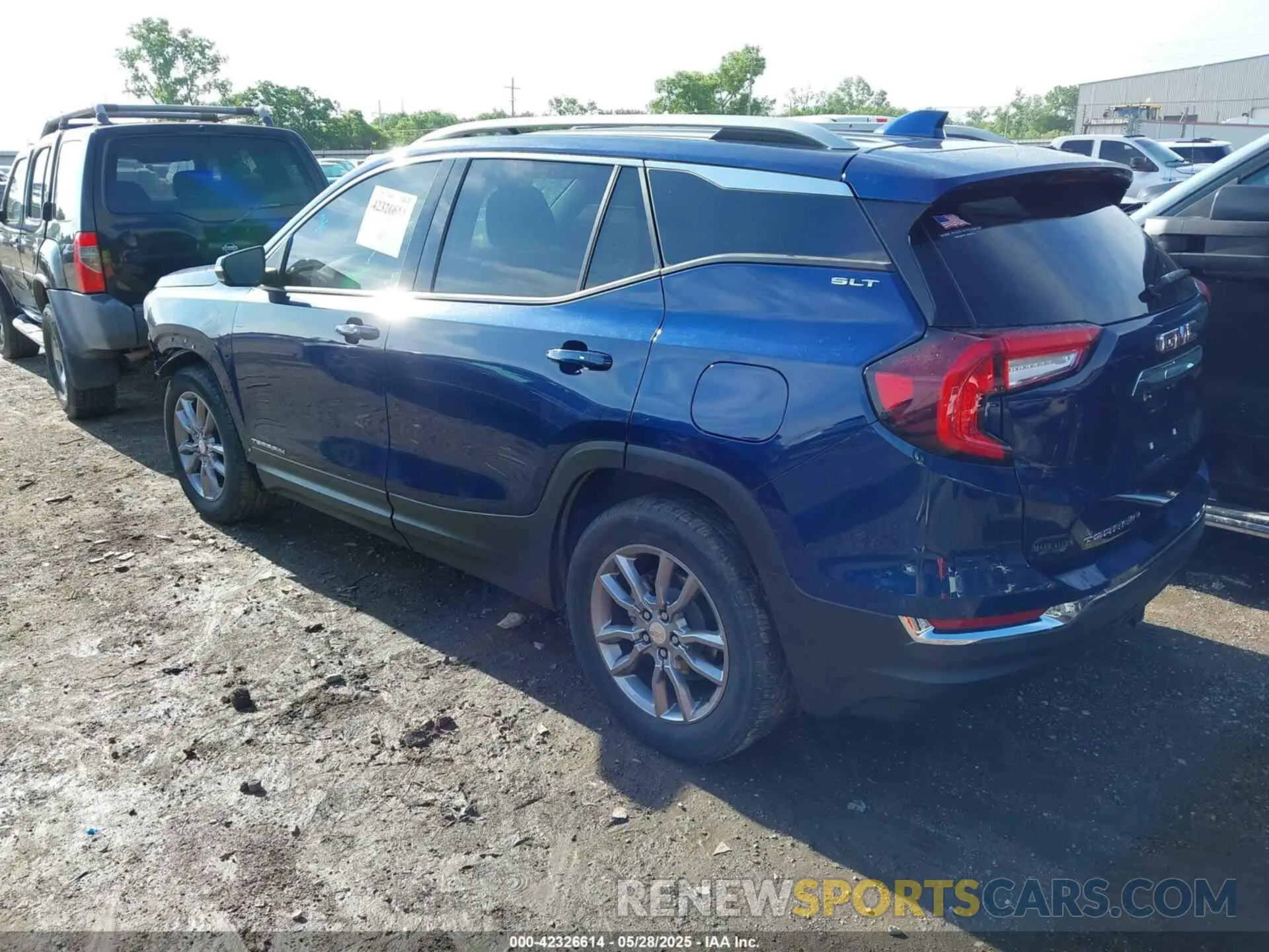 3 Photograph of a damaged car 3GKALPEG9PL191154 GMC TERRAIN 2023