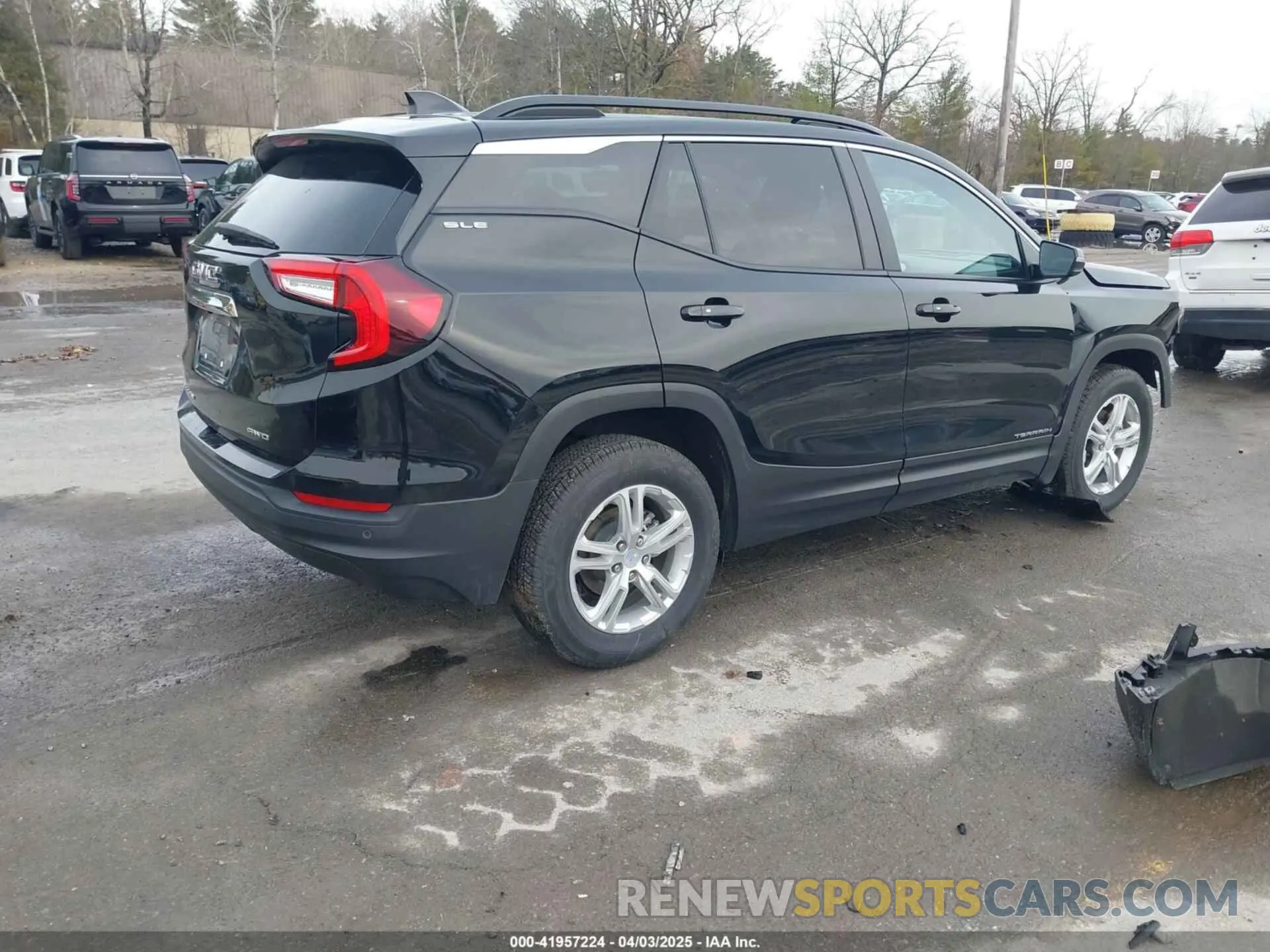 4 Photograph of a damaged car 3GKALTEG0PL226446 GMC TERRAIN 2023