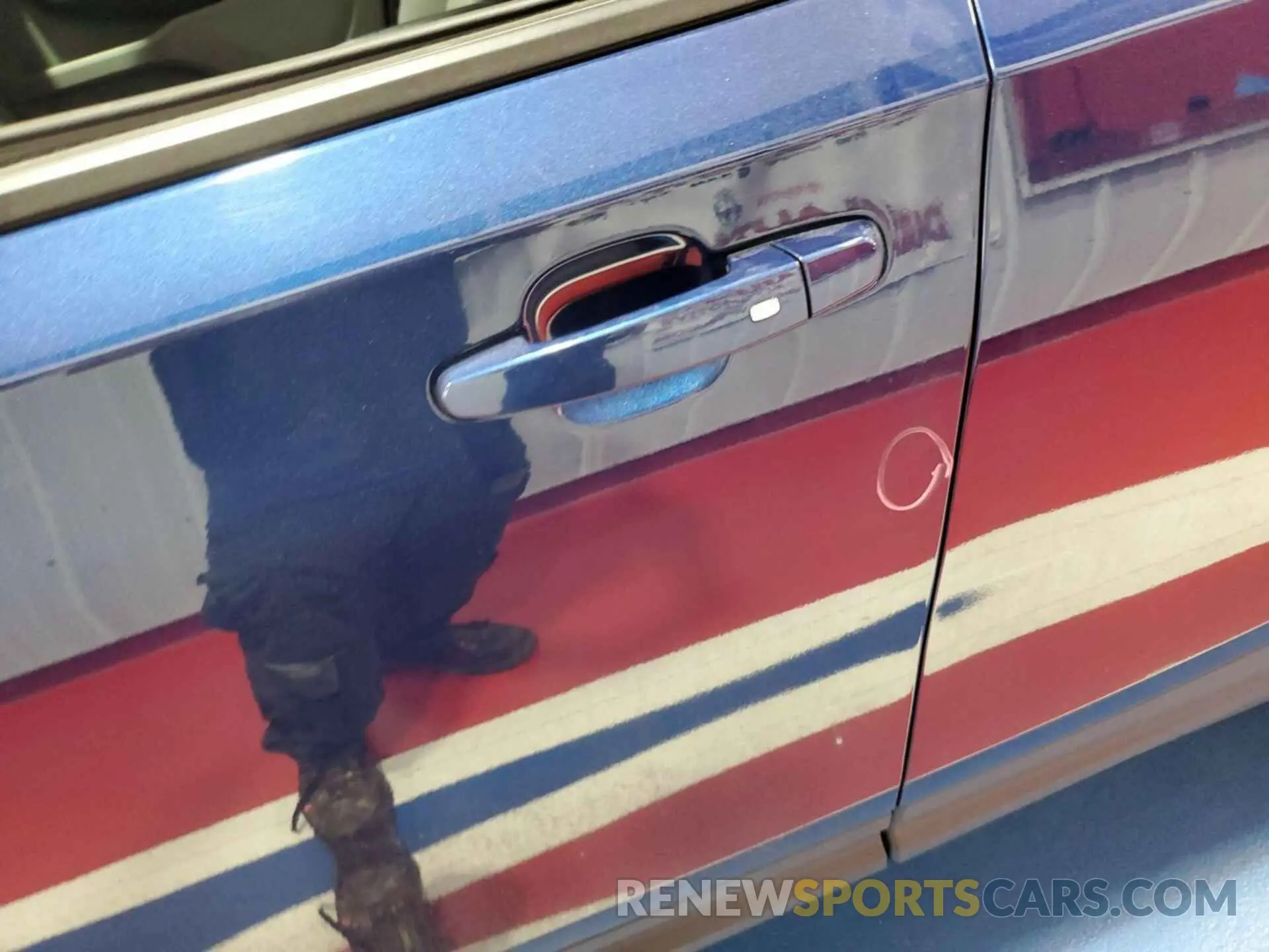 19 Photograph of a damaged car 3GKALTEG1PL130308 GMC TERRAIN 2023