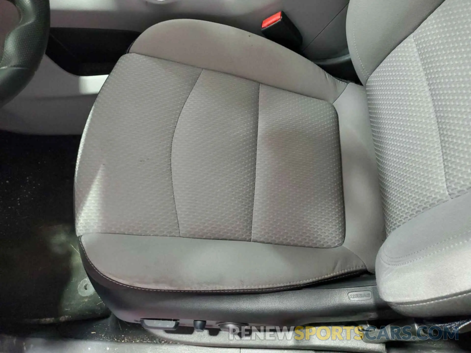 5 Photograph of a damaged car 3GKALTEG1PL130308 GMC TERRAIN 2023