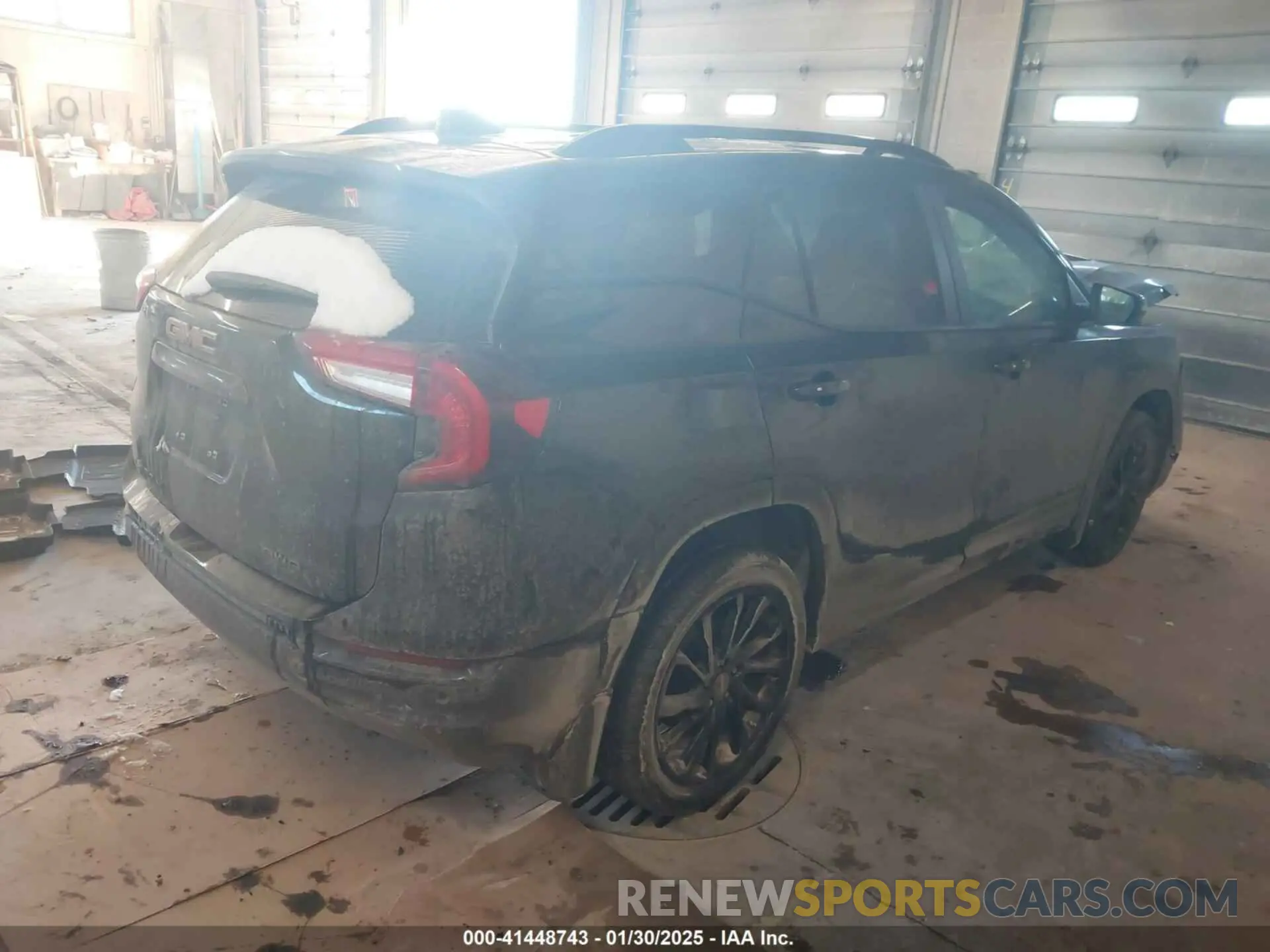 4 Photograph of a damaged car 3GKALTEG1PL142183 GMC TERRAIN 2023