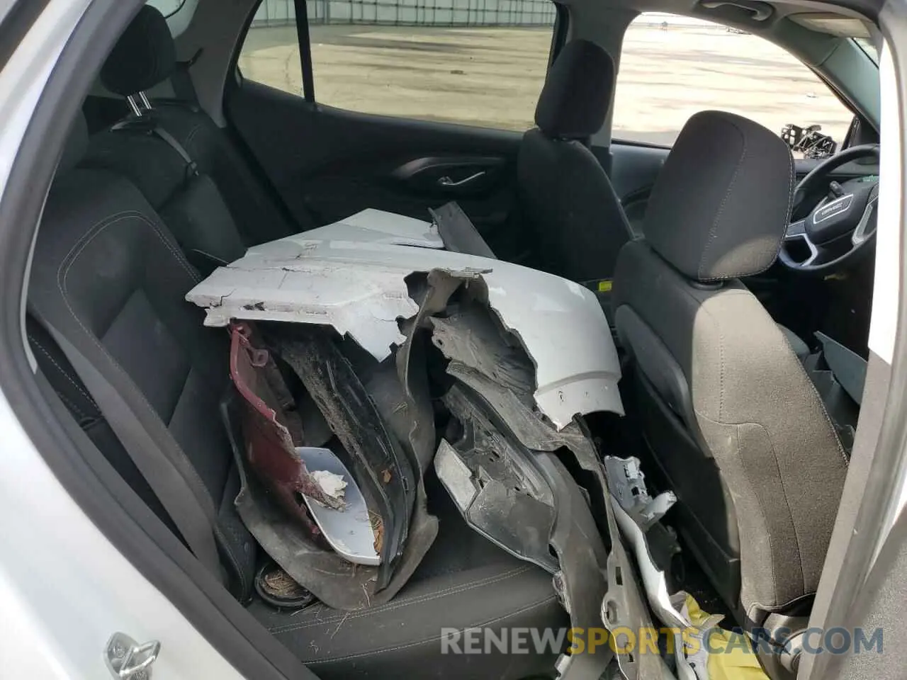 11 Photograph of a damaged car 3GKALTEG2PL186113 GMC TERRAIN 2023