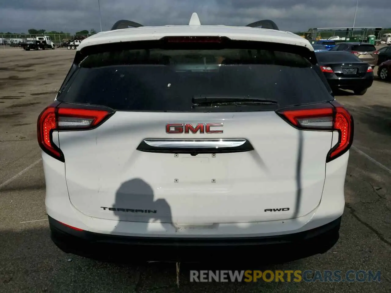6 Photograph of a damaged car 3GKALTEG2PL186113 GMC TERRAIN 2023