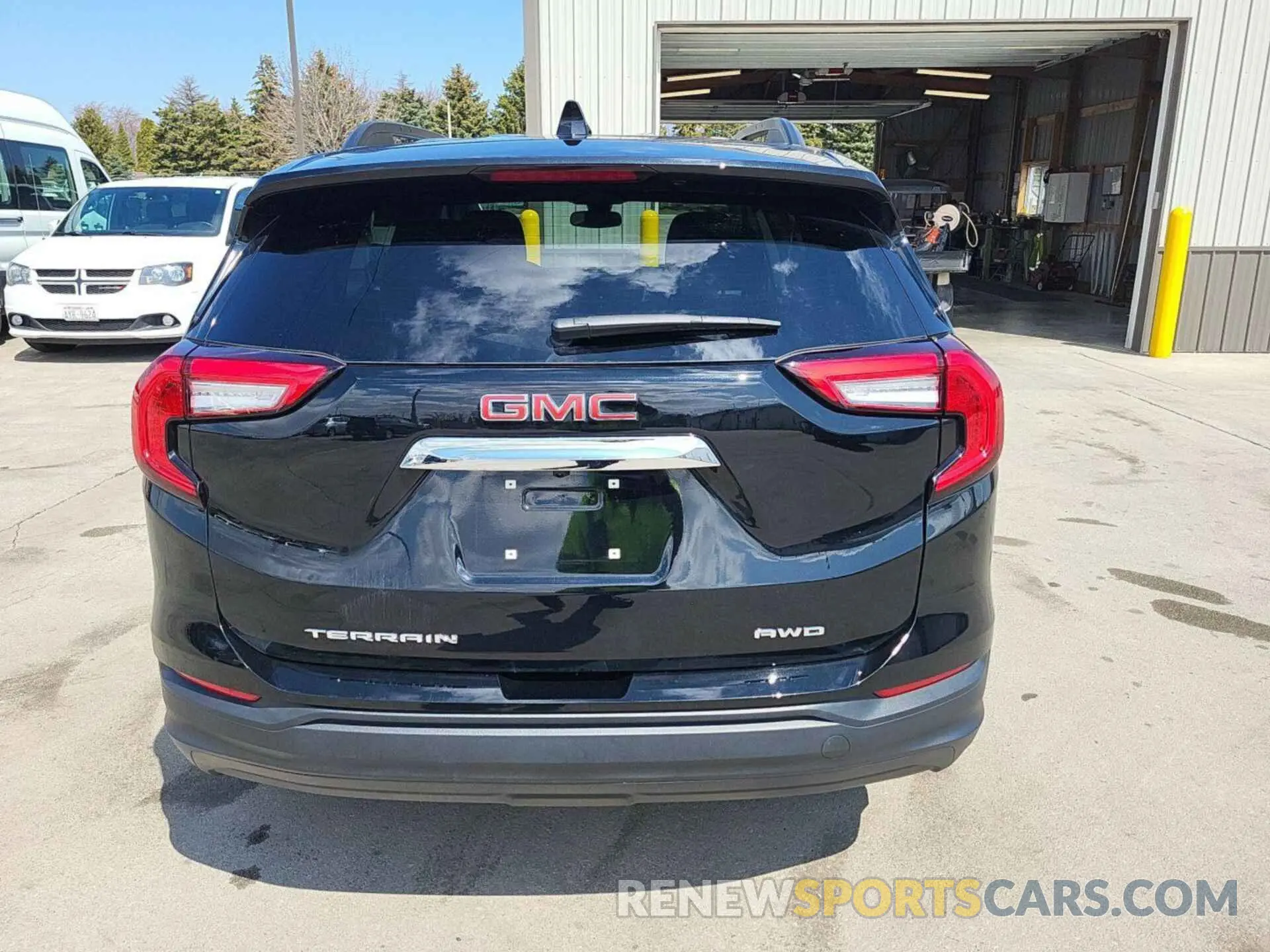 19 Photograph of a damaged car 3GKALTEG4PL135826 GMC TERRAIN 2023