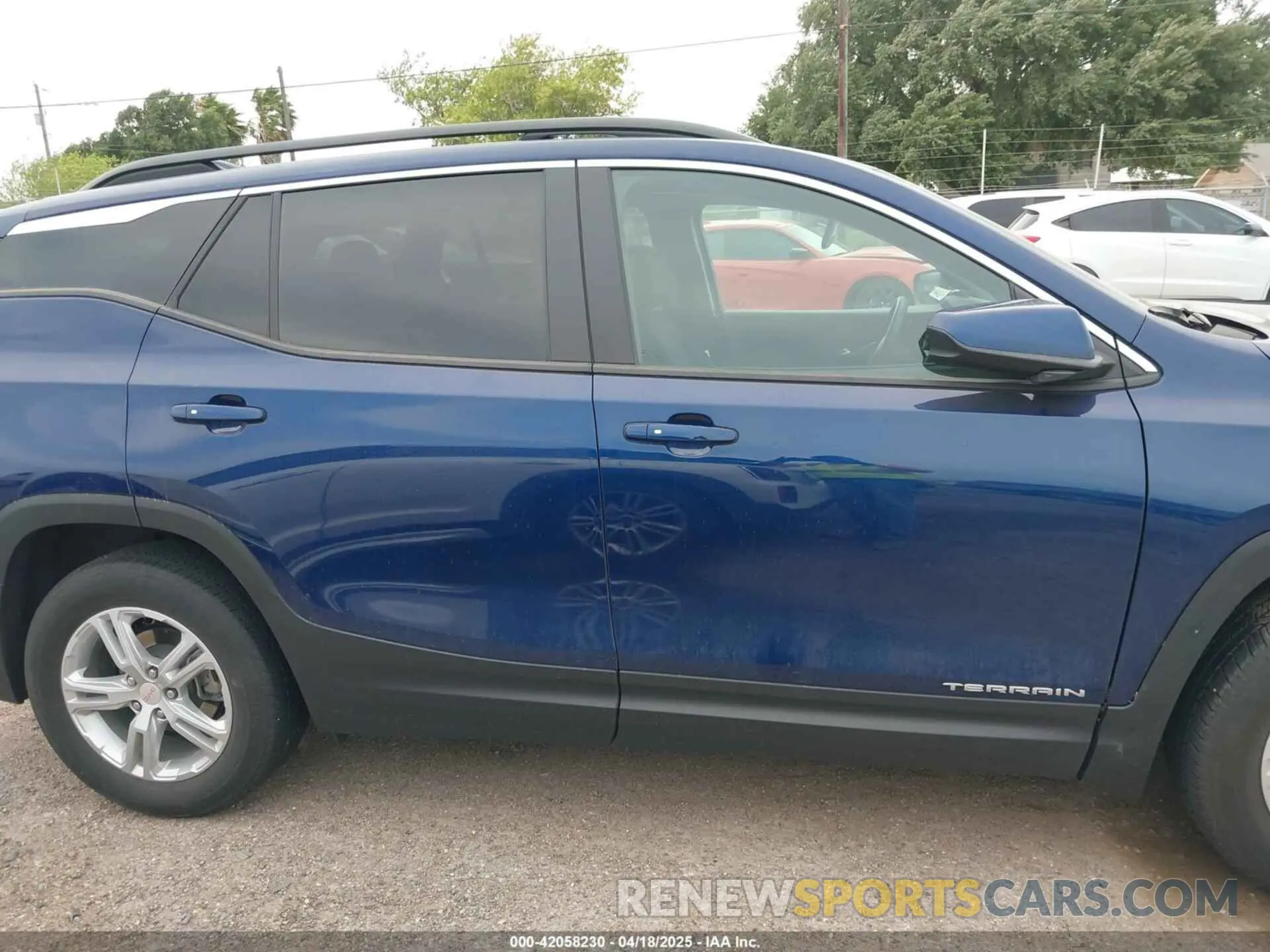 14 Photograph of a damaged car 3GKALTEG7PL128689 GMC TERRAIN 2023