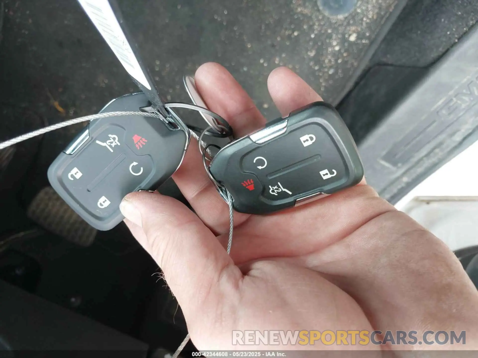 11 Photograph of a damaged car 3GKALTEG7PL174068 GMC TERRAIN 2023