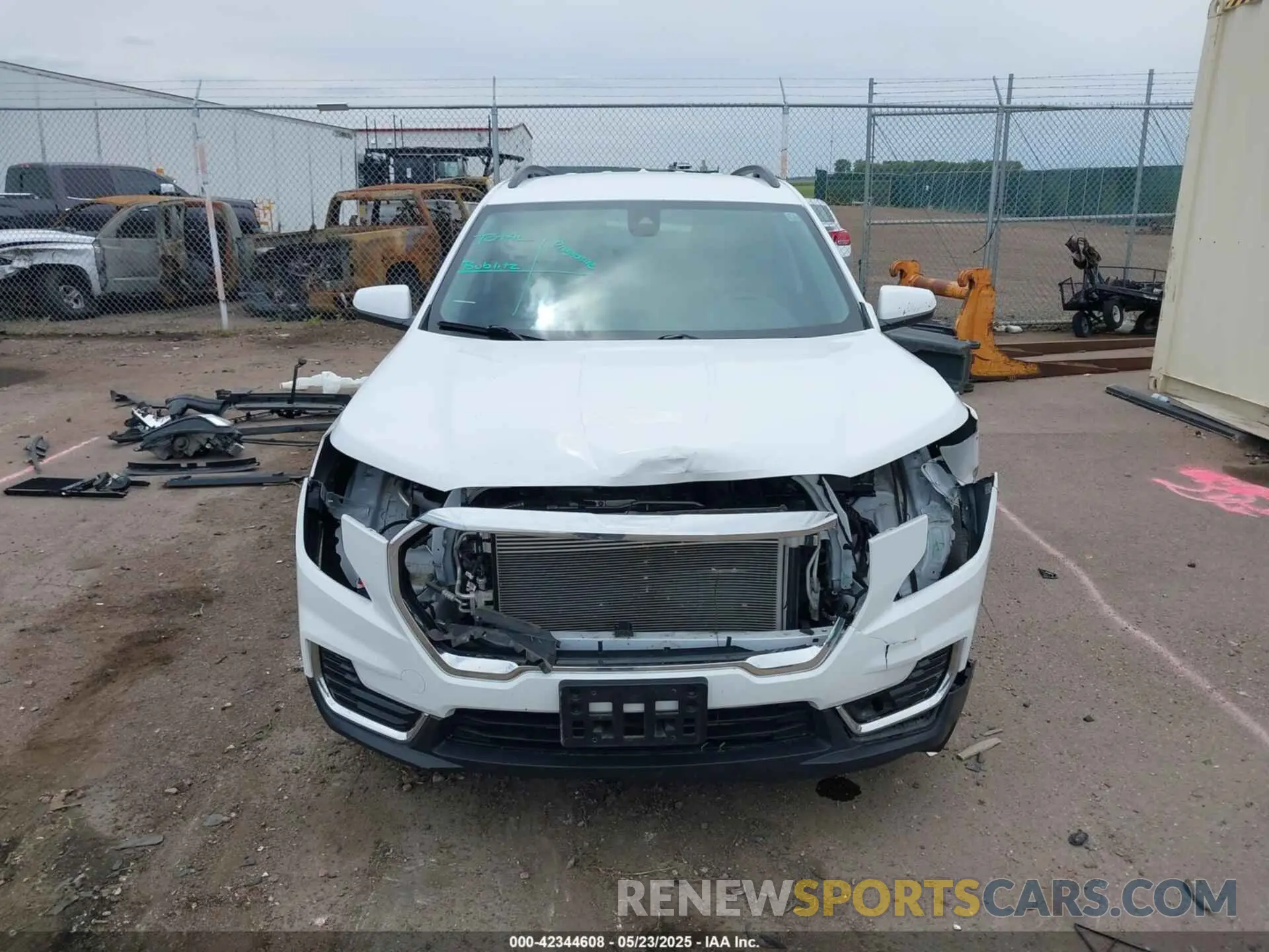 13 Photograph of a damaged car 3GKALTEG7PL174068 GMC TERRAIN 2023