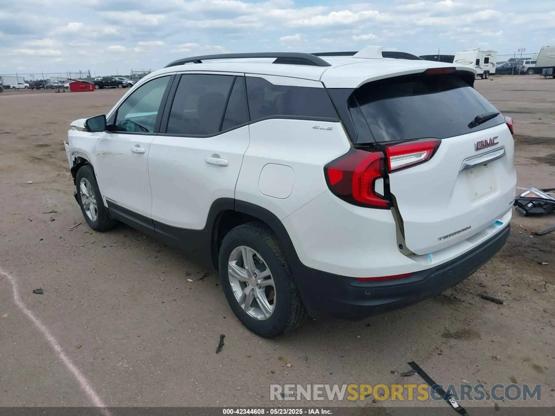 3 Photograph of a damaged car 3GKALTEG7PL174068 GMC TERRAIN 2023