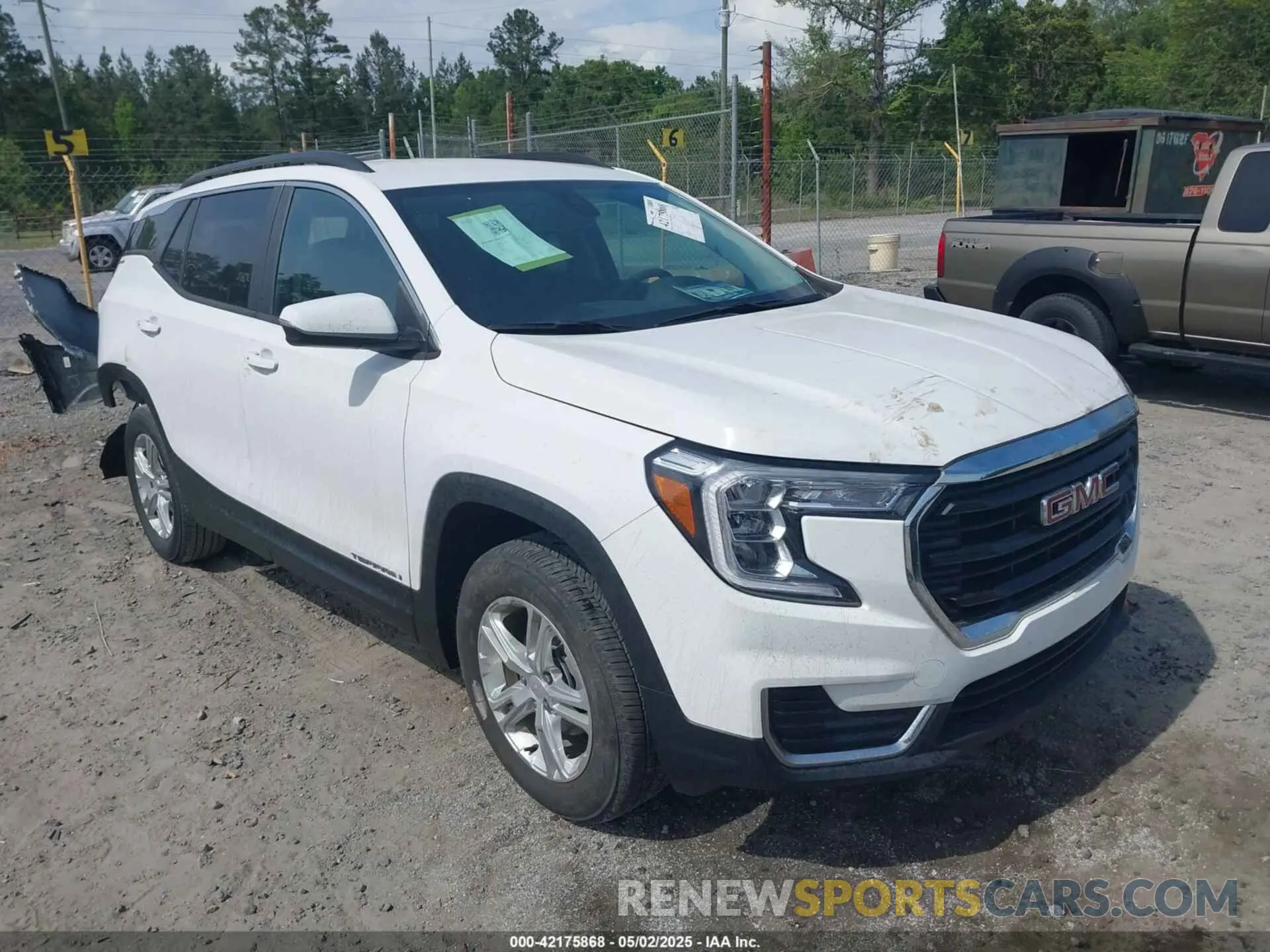 1 Photograph of a damaged car 3GKALTEG7PL230767 GMC TERRAIN 2023