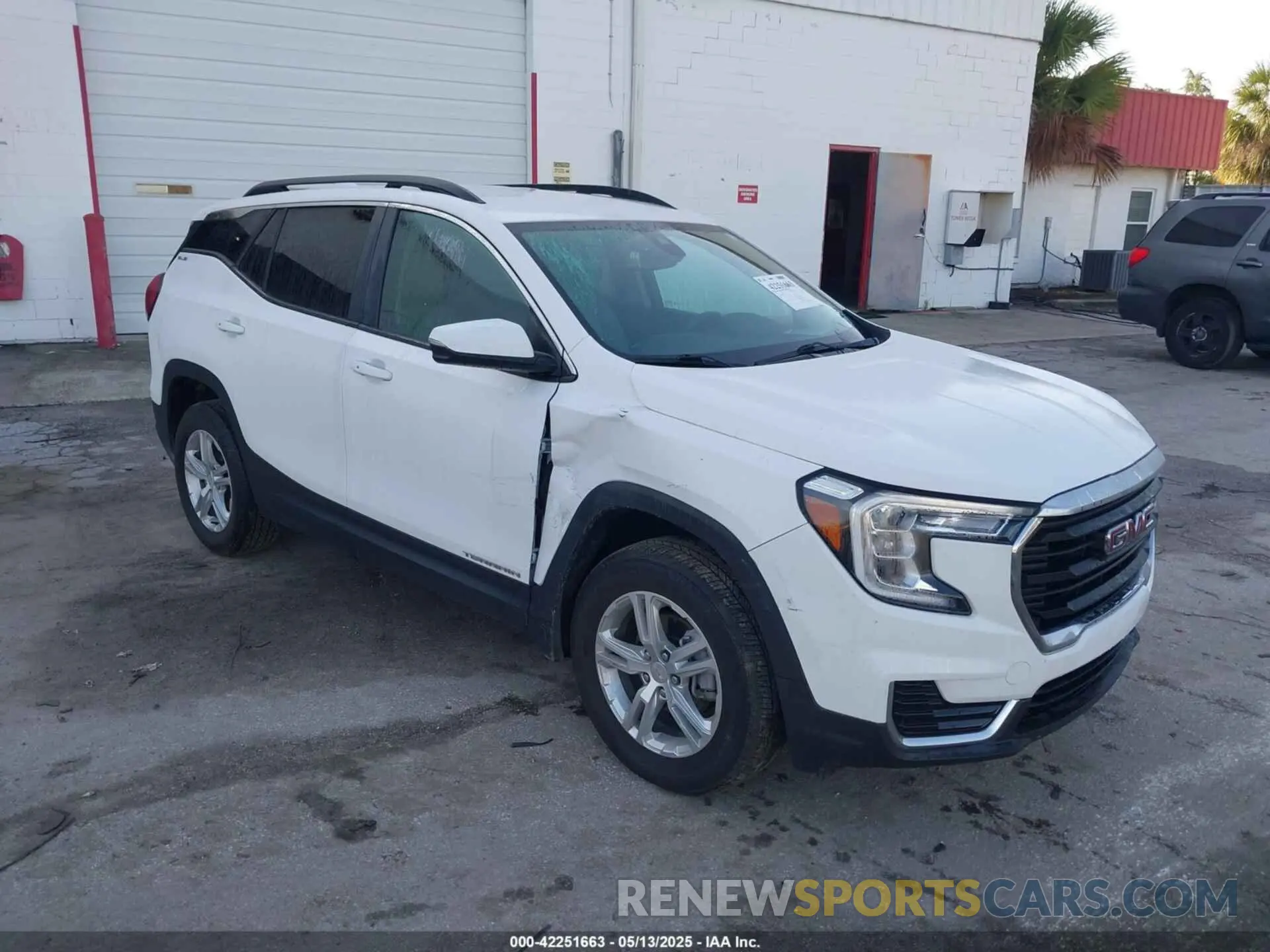 1 Photograph of a damaged car 3GKALTEG7PL237931 GMC TERRAIN 2023