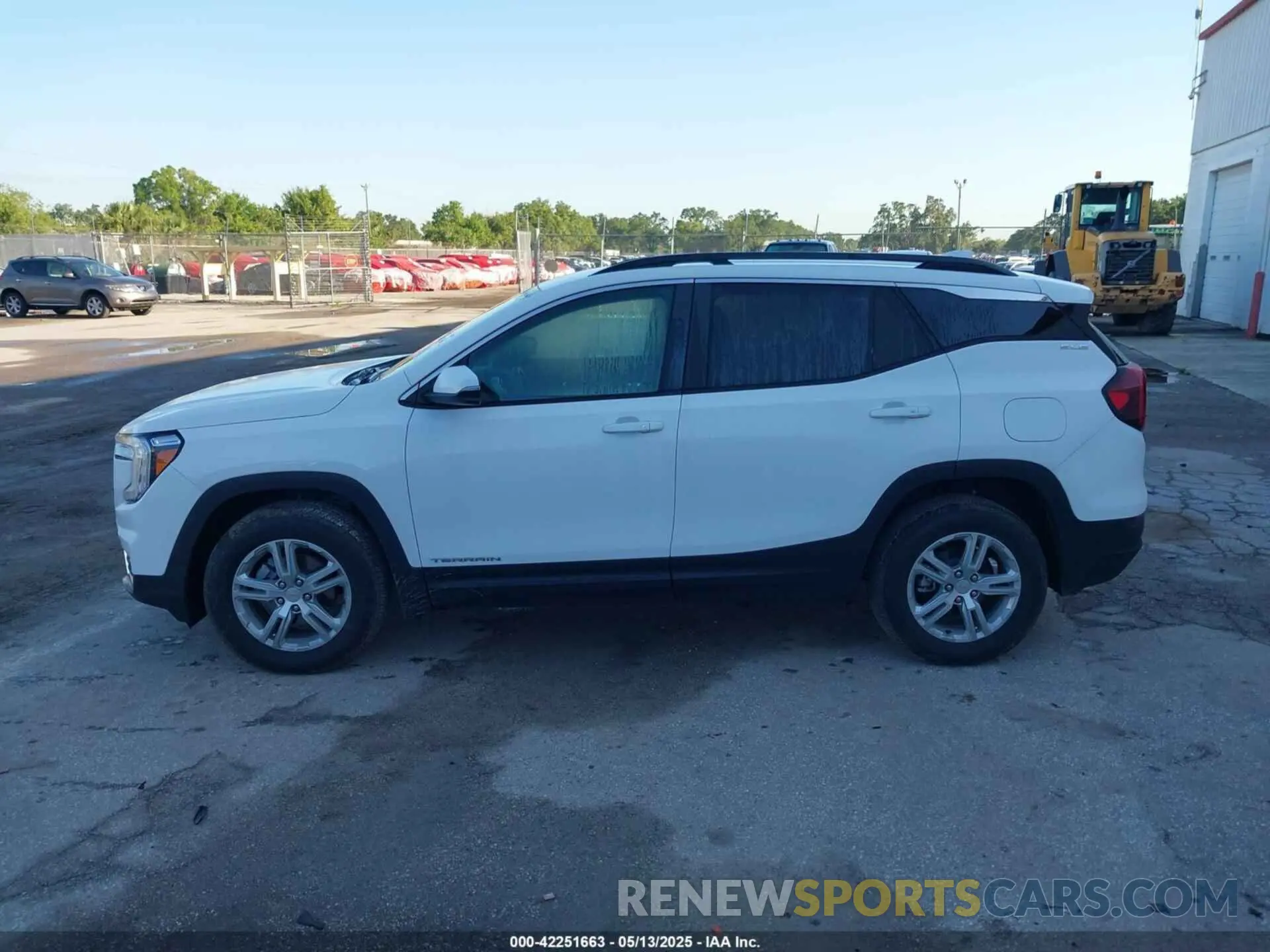 14 Photograph of a damaged car 3GKALTEG7PL237931 GMC TERRAIN 2023