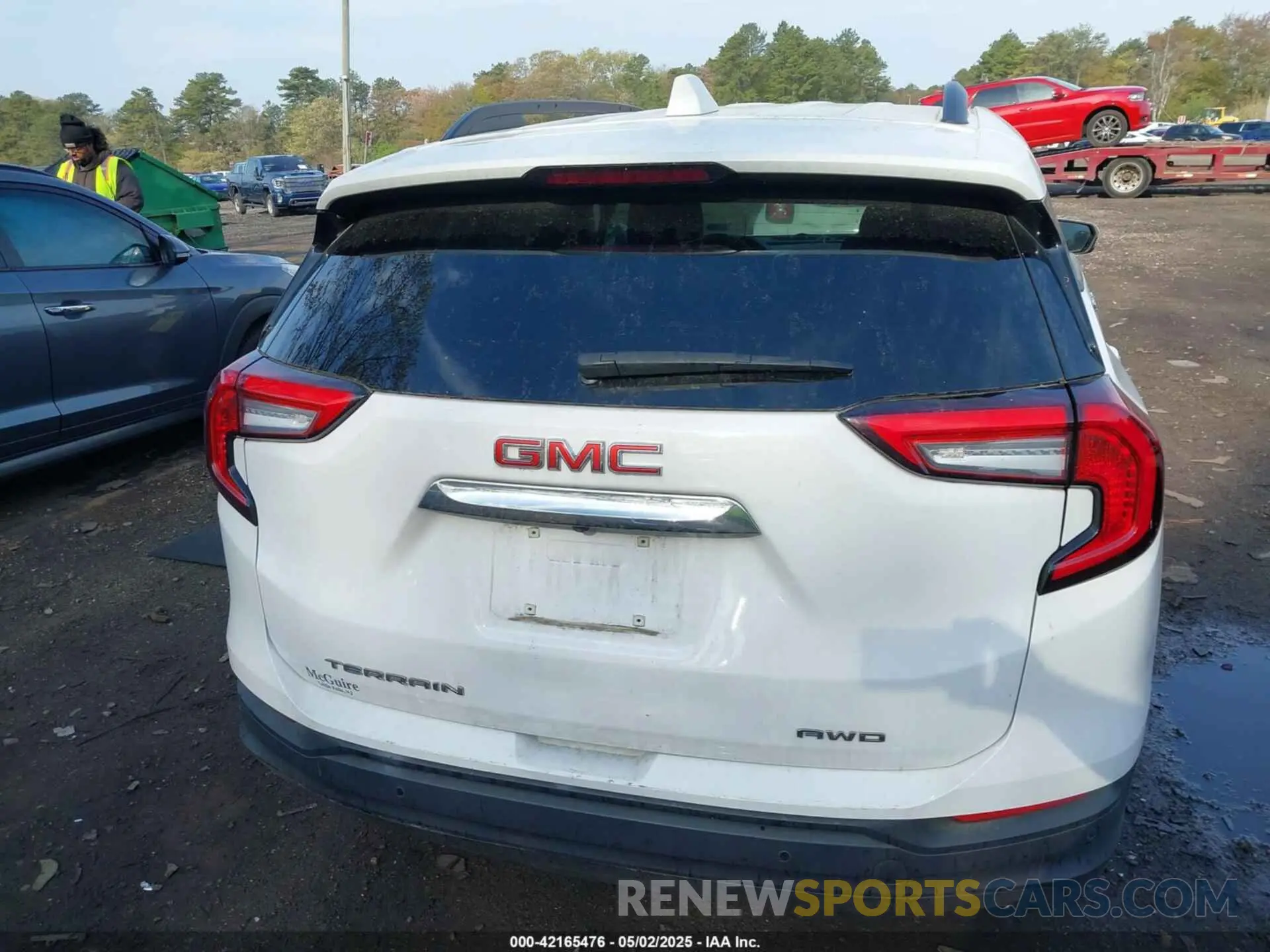 16 Photograph of a damaged car 3GKALTEG7PL237976 GMC TERRAIN 2023