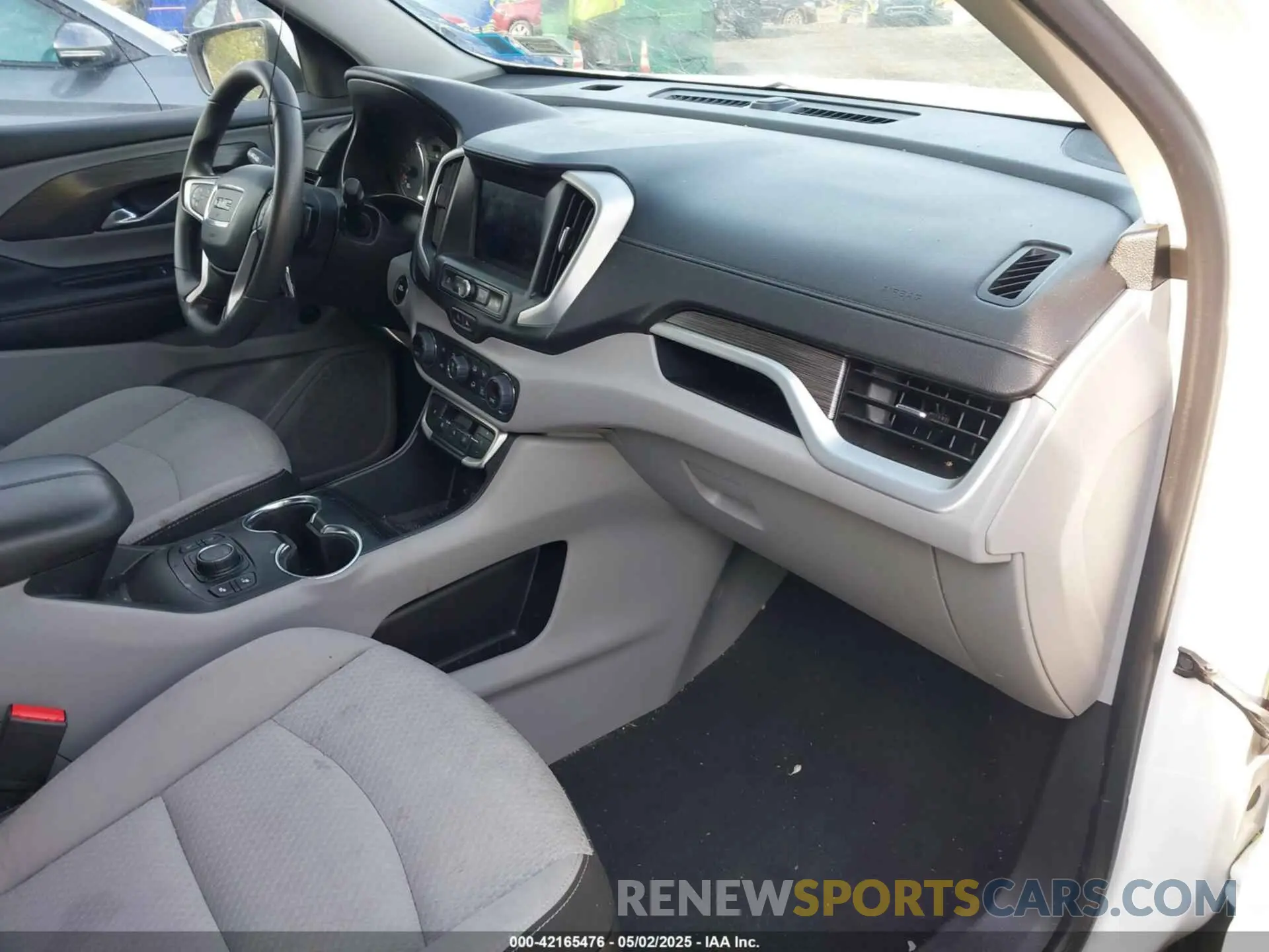 5 Photograph of a damaged car 3GKALTEG7PL237976 GMC TERRAIN 2023