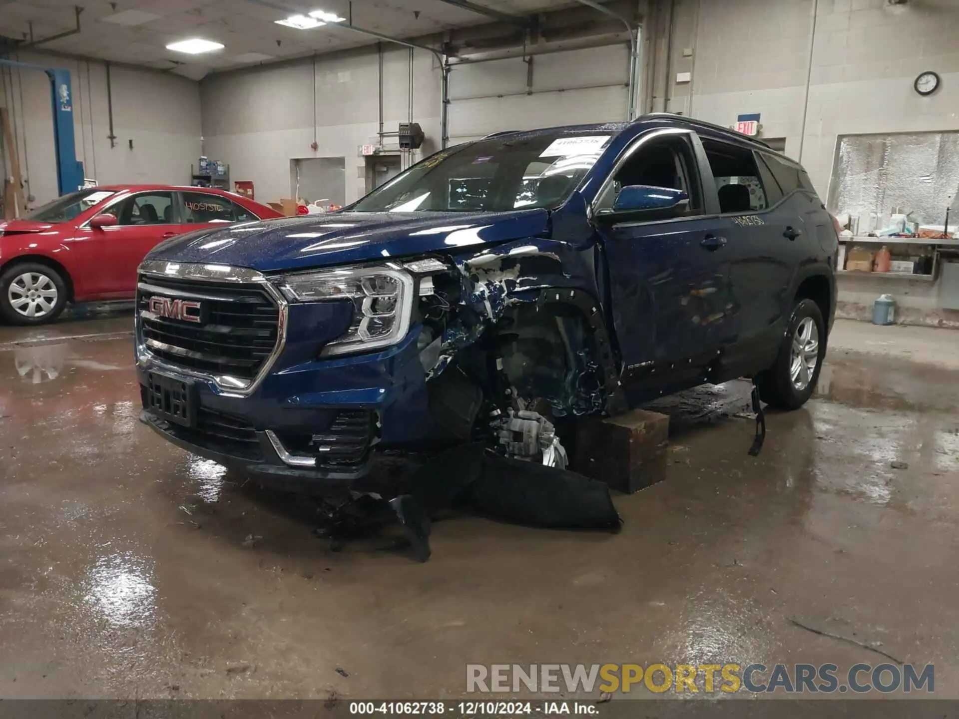 2 Photograph of a damaged car 3GKALTEG9PL137698 GMC TERRAIN 2023