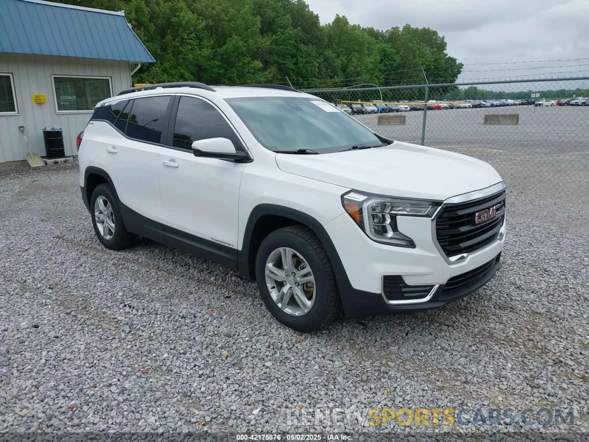 1 Photograph of a damaged car 3GKALTEGXPL231086 GMC TERRAIN 2023