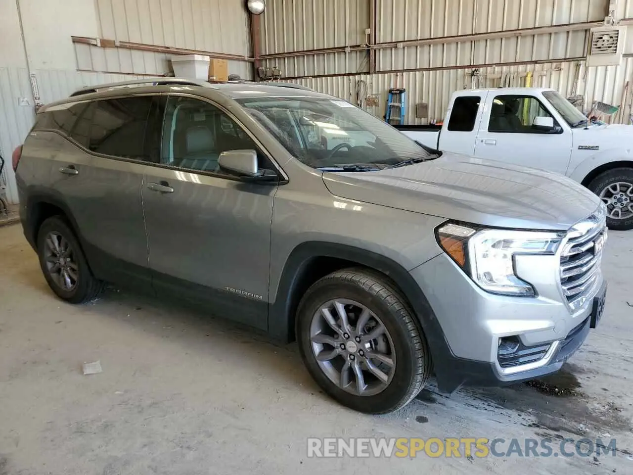 4 Photograph of a damaged car 3GKALVEG0PL188583 GMC TERRAIN 2023
