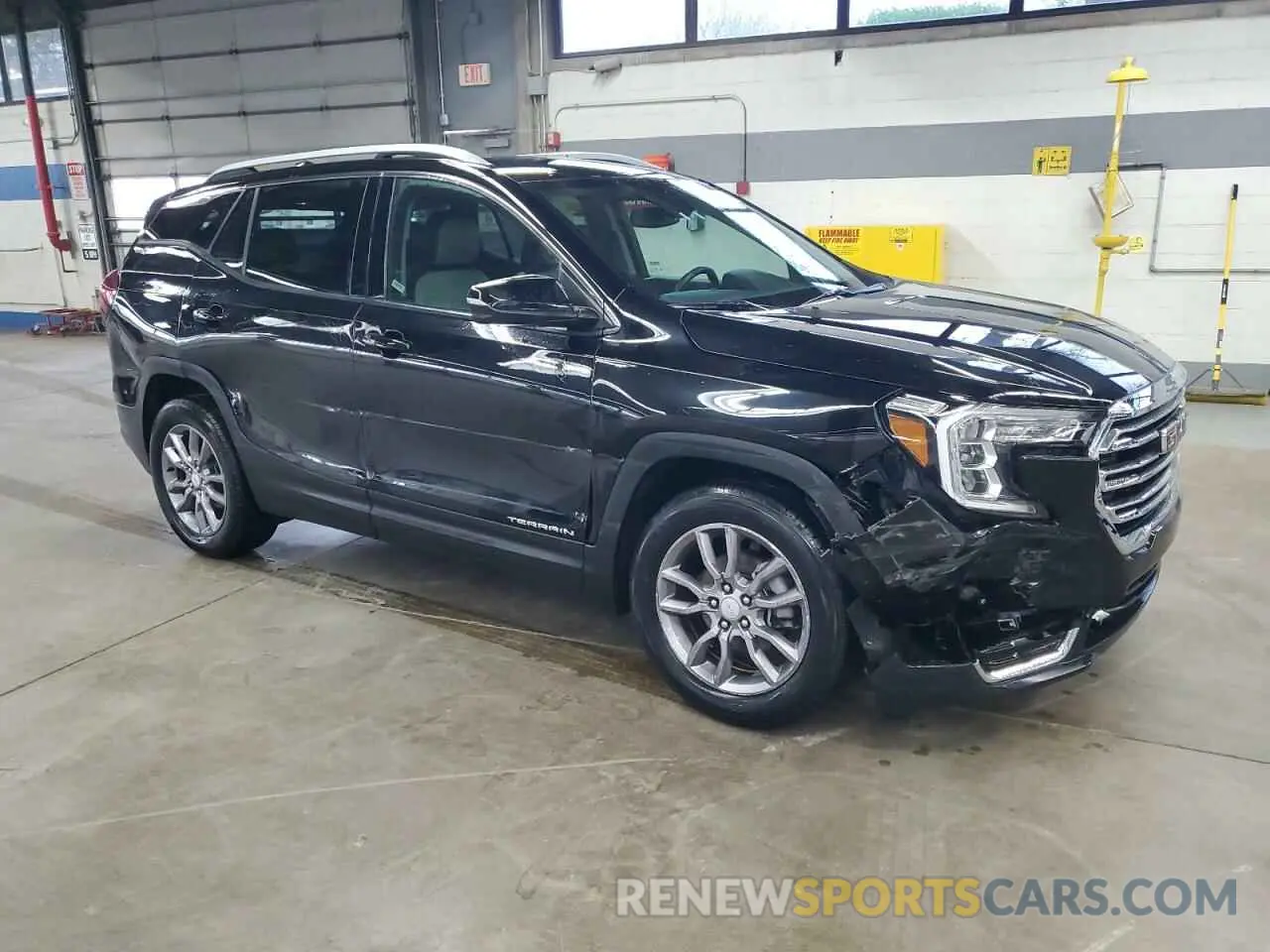 4 Photograph of a damaged car 3GKALVEG1PL109390 GMC TERRAIN 2023