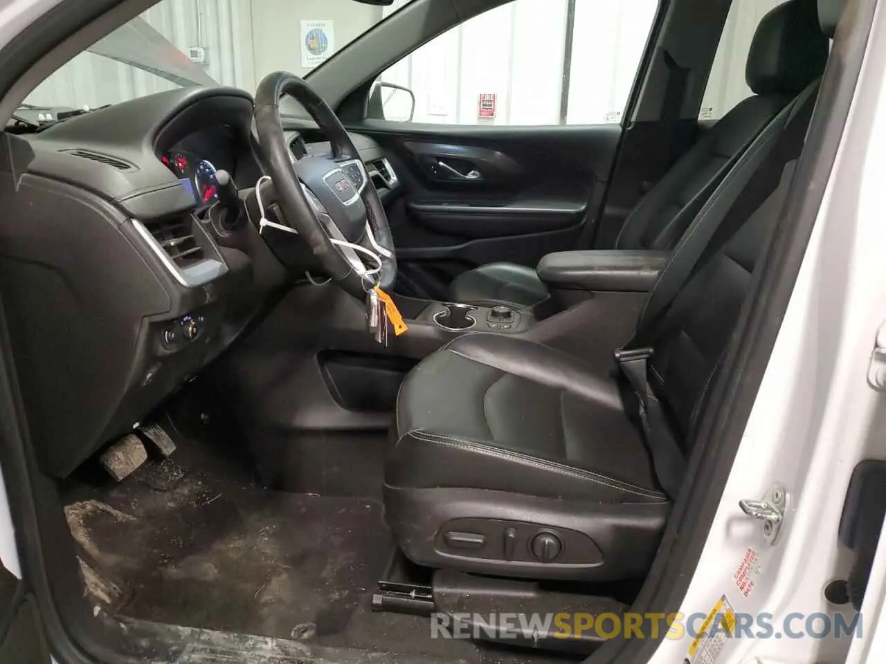 7 Photograph of a damaged car 3GKALVEG1PL172117 GMC TERRAIN 2023