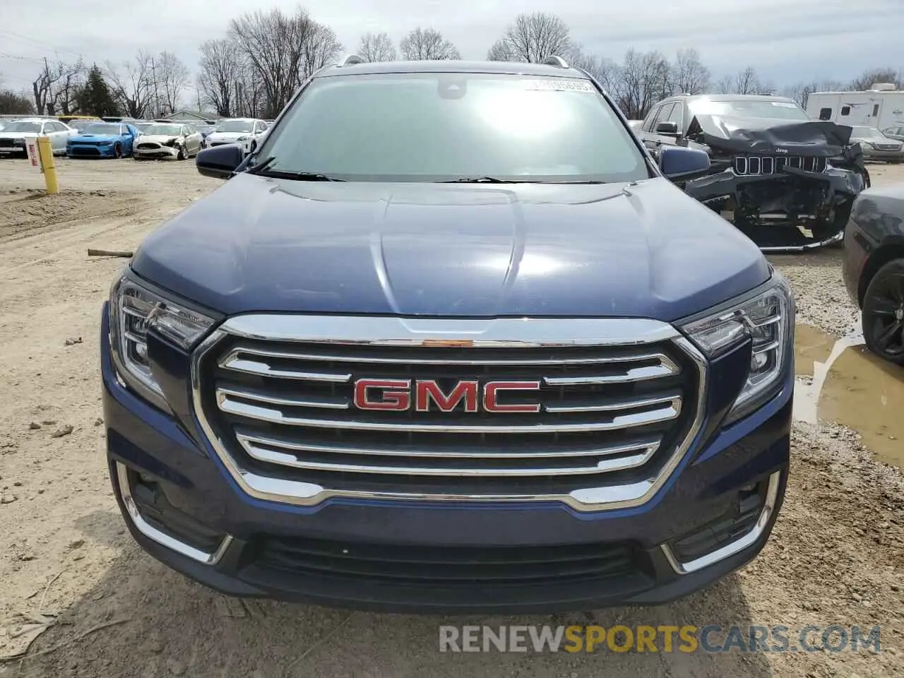 5 Photograph of a damaged car 3GKALVEG5PL154185 GMC TERRAIN 2023