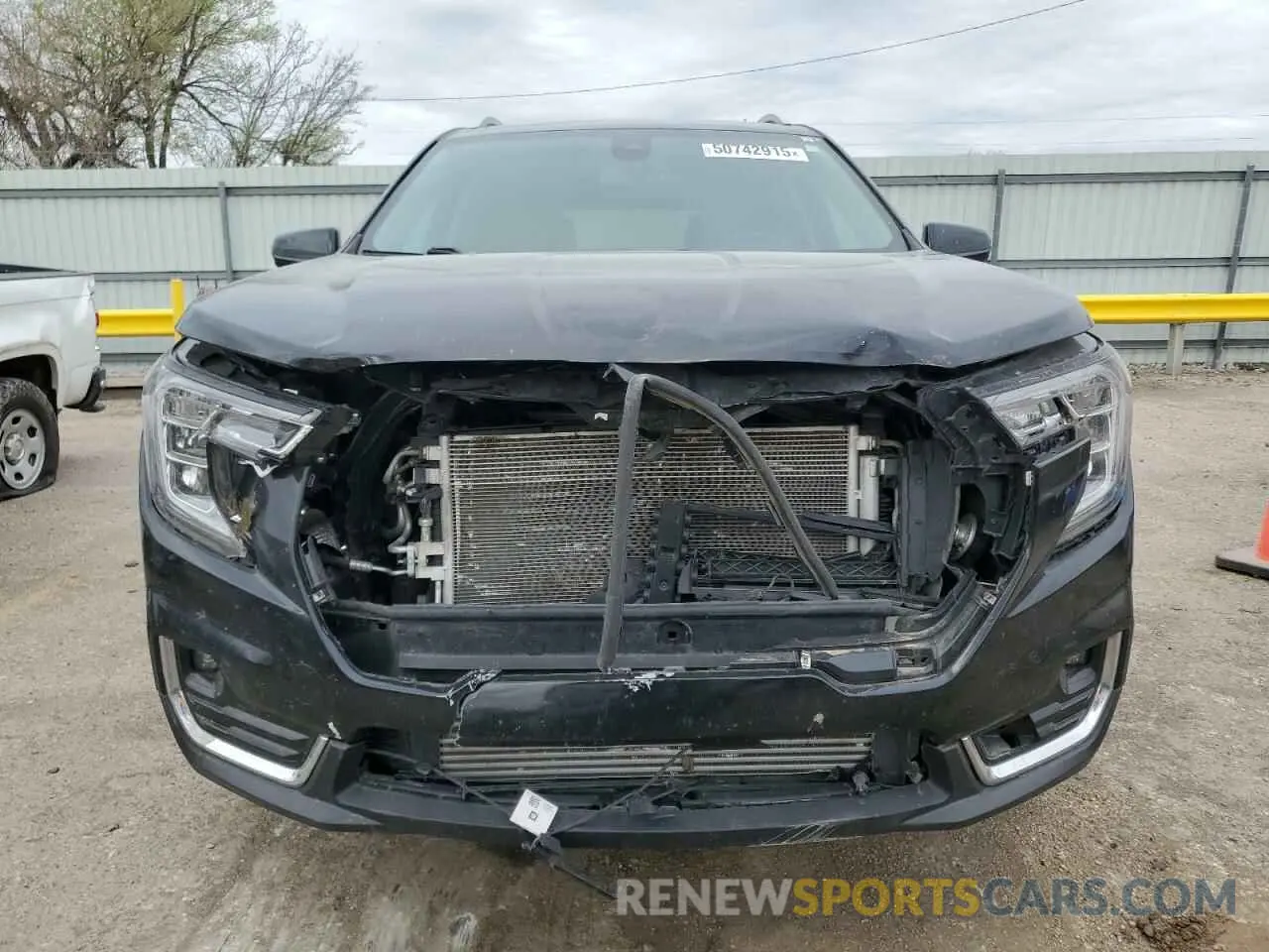 5 Photograph of a damaged car 3GKALVEG7PL143107 GMC TERRAIN 2023