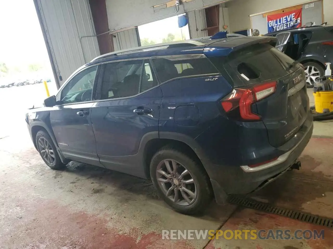 2 Photograph of a damaged car 3GKALVEG9PL101540 GMC TERRAIN 2023