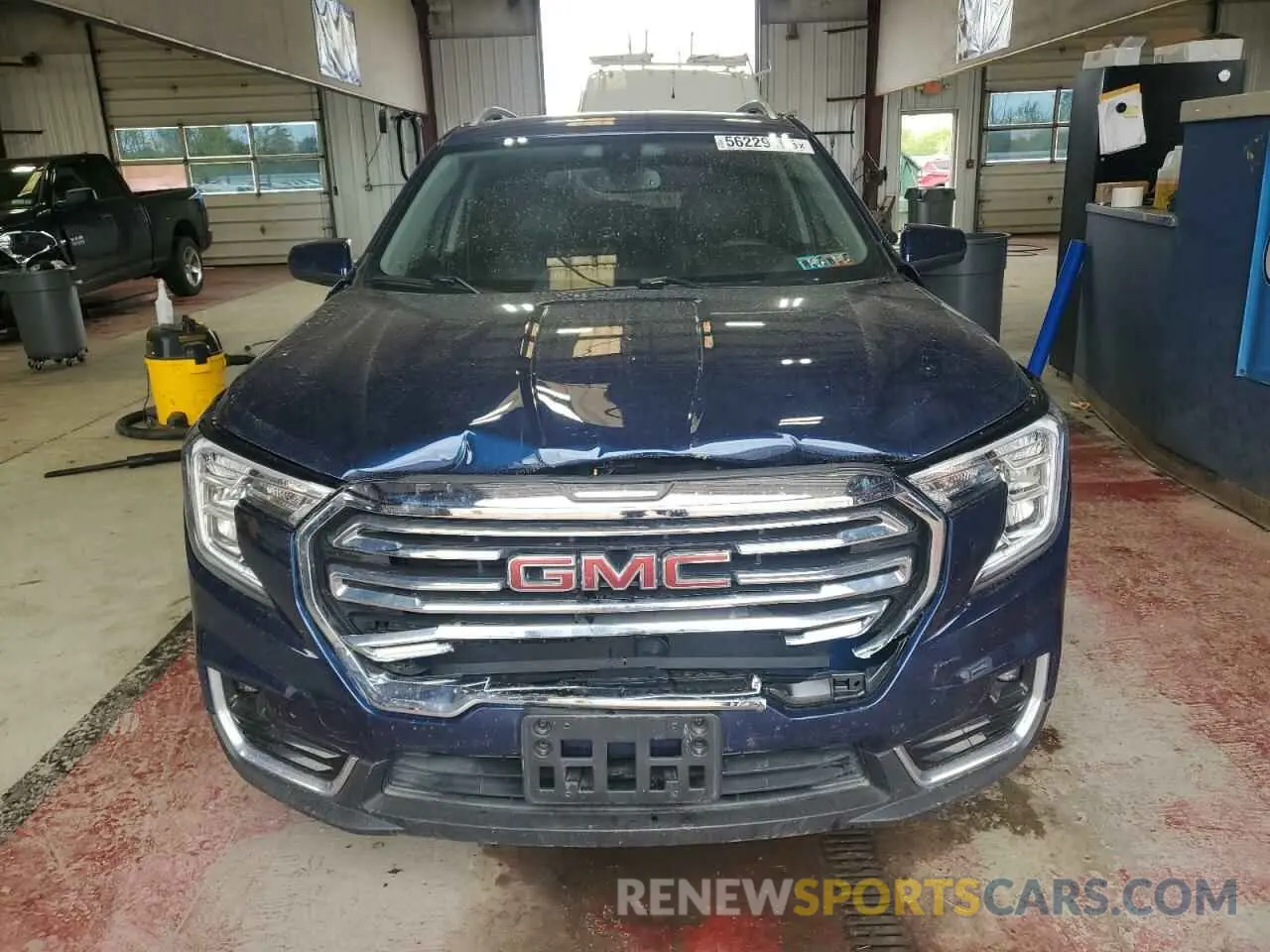 5 Photograph of a damaged car 3GKALVEG9PL101540 GMC TERRAIN 2023