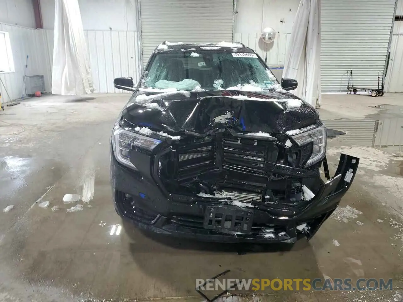 5 Photograph of a damaged car 3GKALVEG9PL136062 GMC TERRAIN 2023