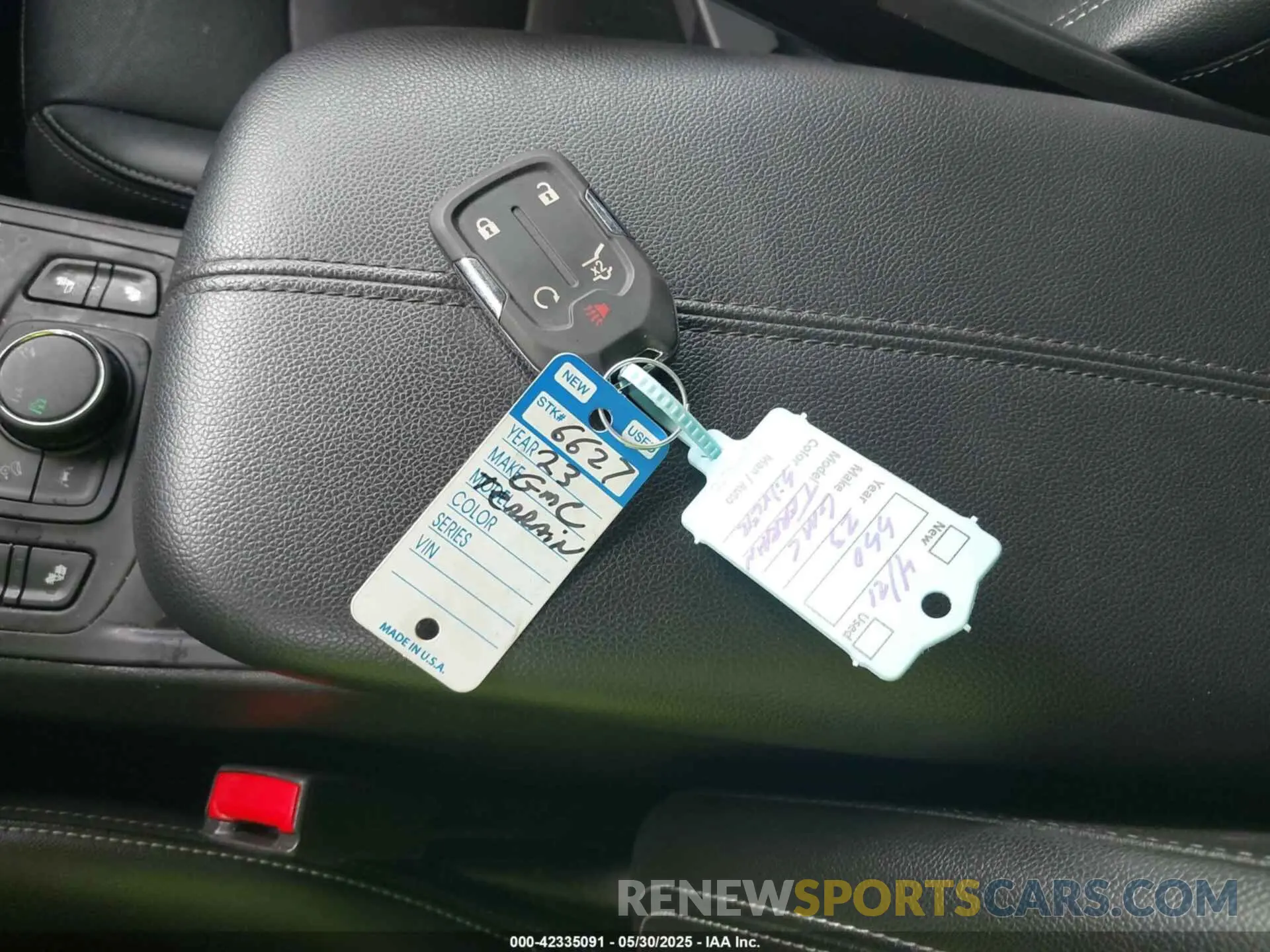 11 Photograph of a damaged car 3GKALVEG9PL187402 GMC TERRAIN 2023