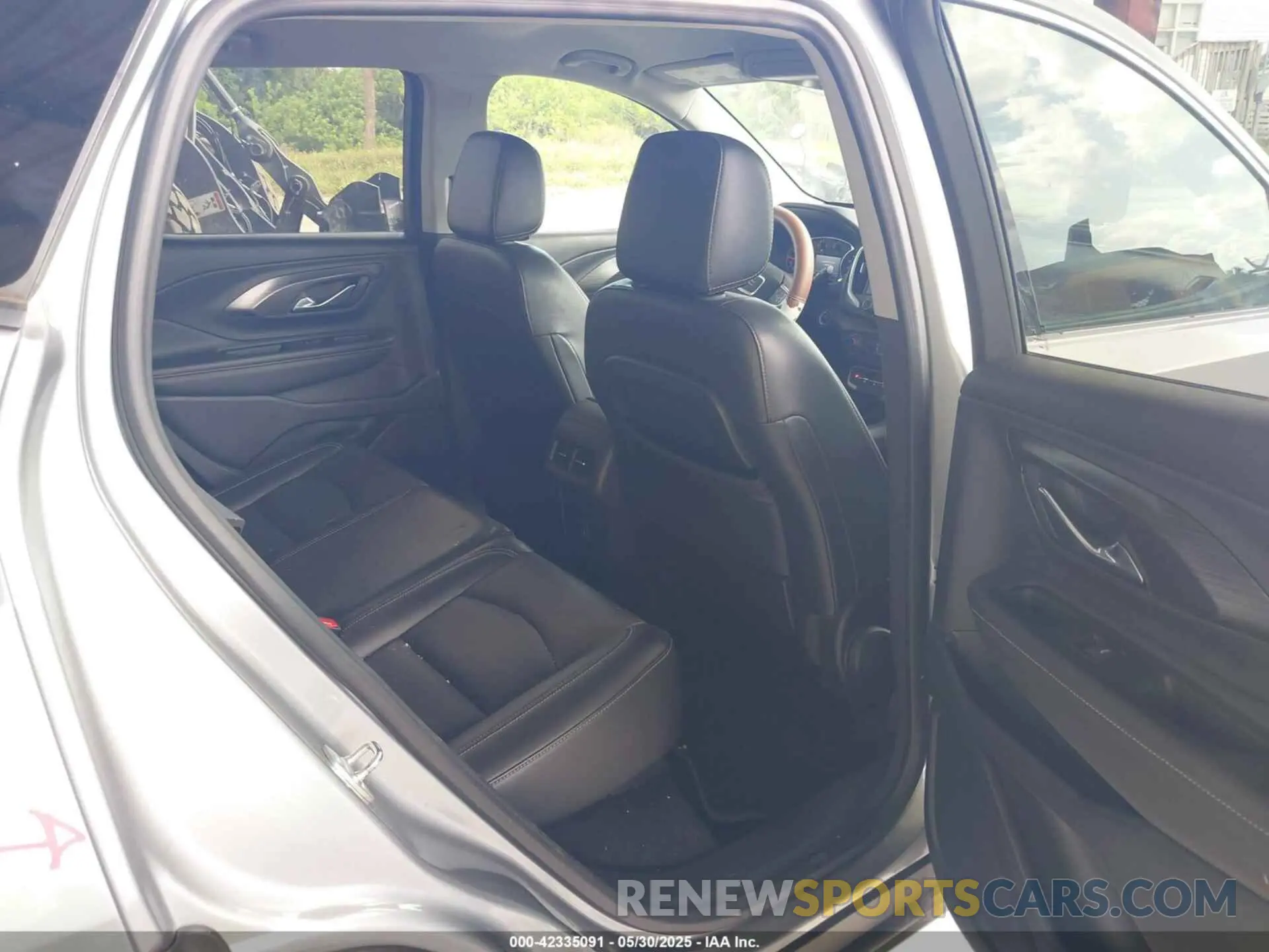 8 Photograph of a damaged car 3GKALVEG9PL187402 GMC TERRAIN 2023