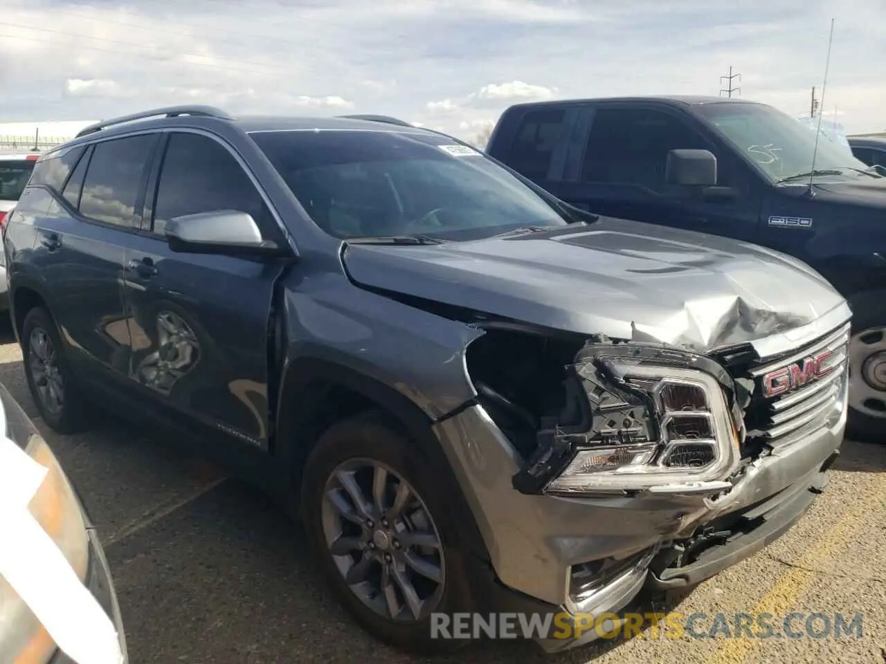 4 Photograph of a damaged car 3GKALVEGXPL144266 GMC TERRAIN 2023