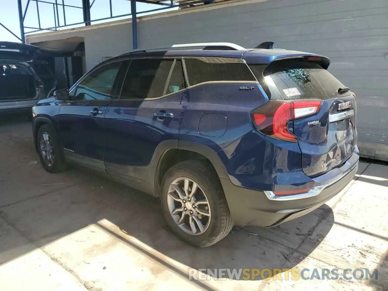 2 Photograph of a damaged car 3GKALVEGXPL190082 GMC TERRAIN 2023
